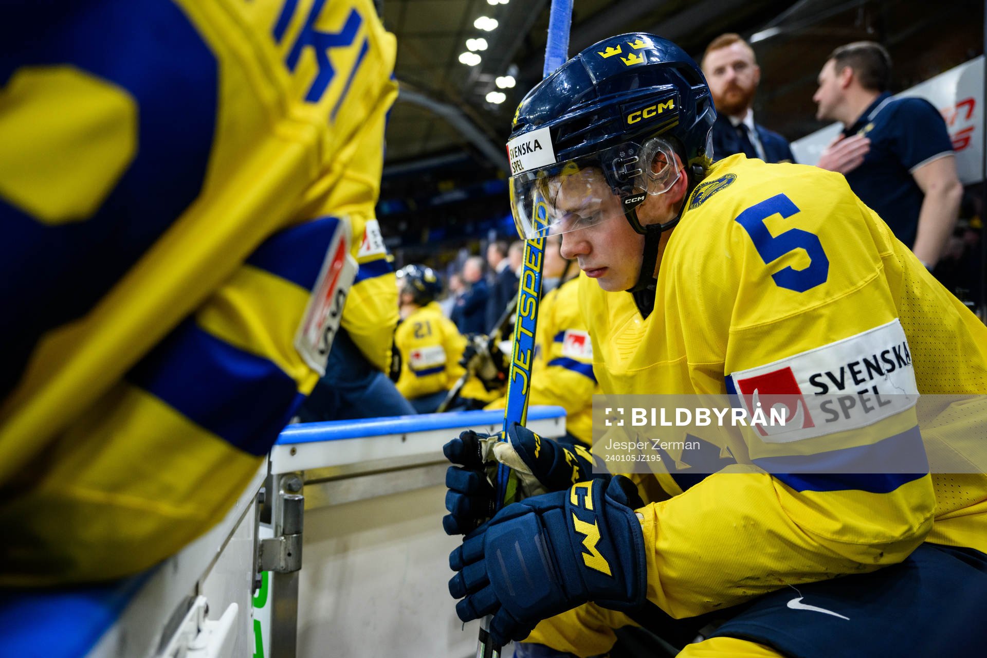 Mattias Hävelid of Sweden looks dejected