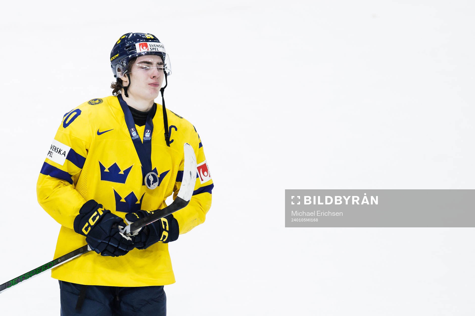 Liam Öhgren of Sweden looks dejected