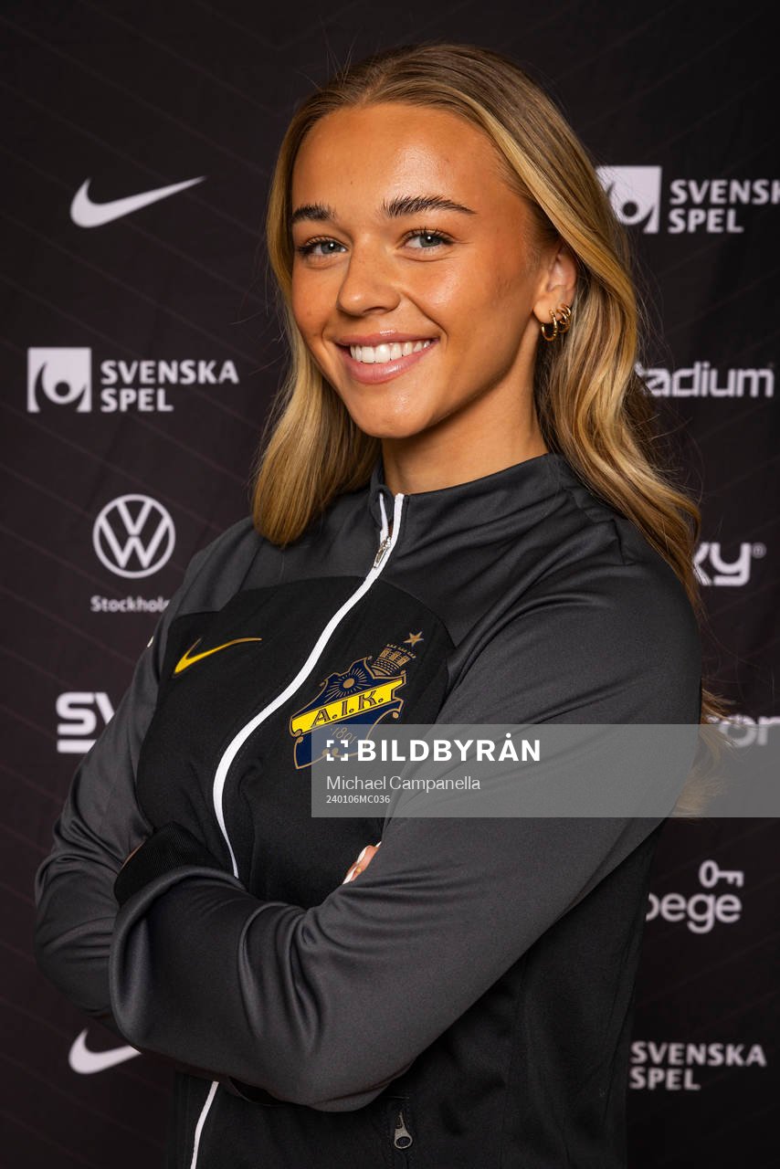 AIKs nyförvärv Villemo Dahlqvist poserar för porträtt den 6 januari 2024 i Stockholm. 