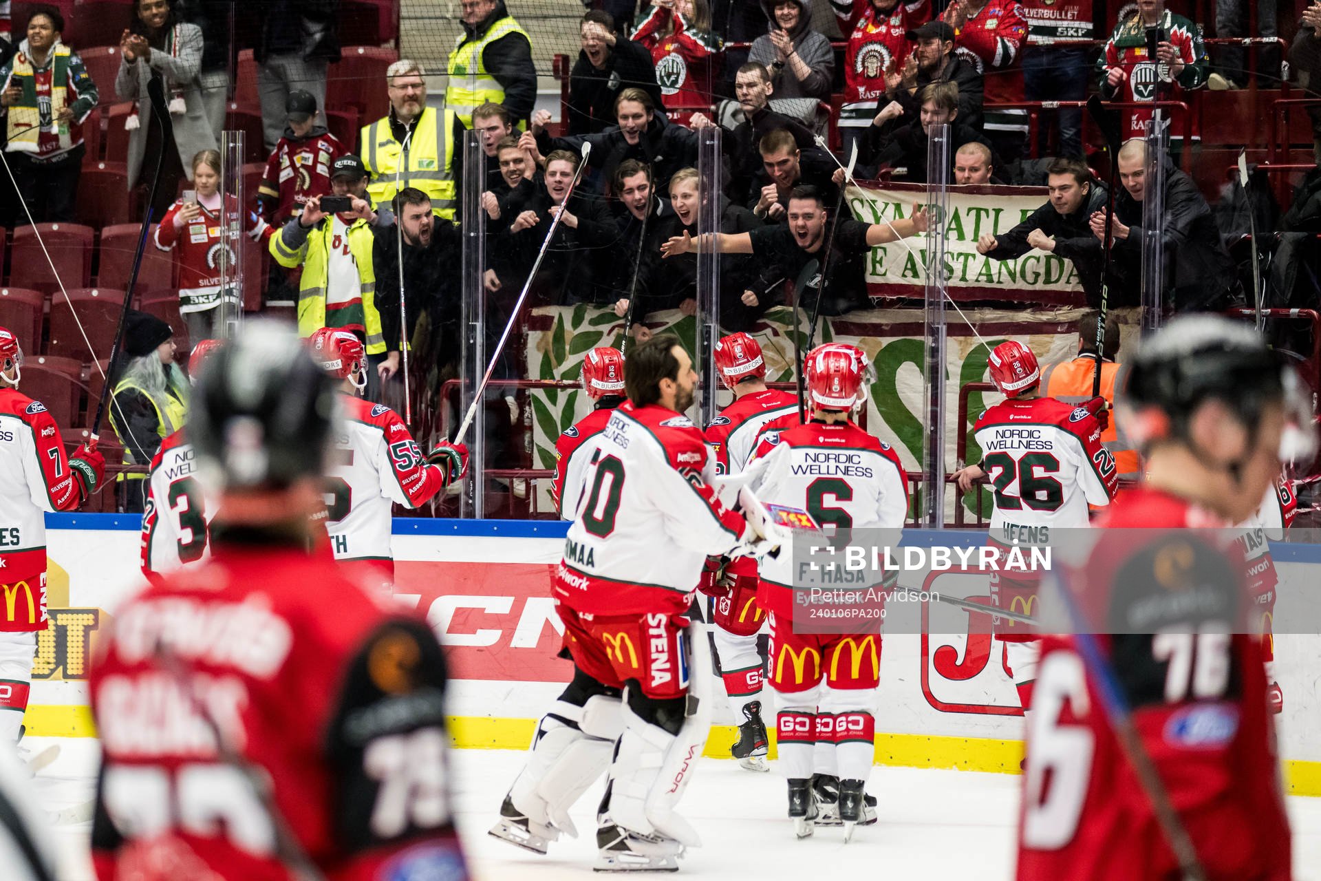 Frölundas spelare och supportrar jublar