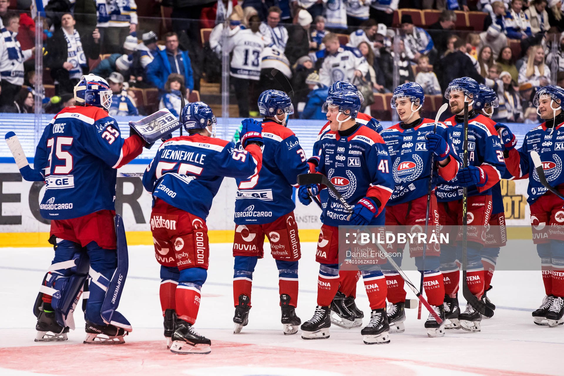 Oskarshamns spelarna jublar