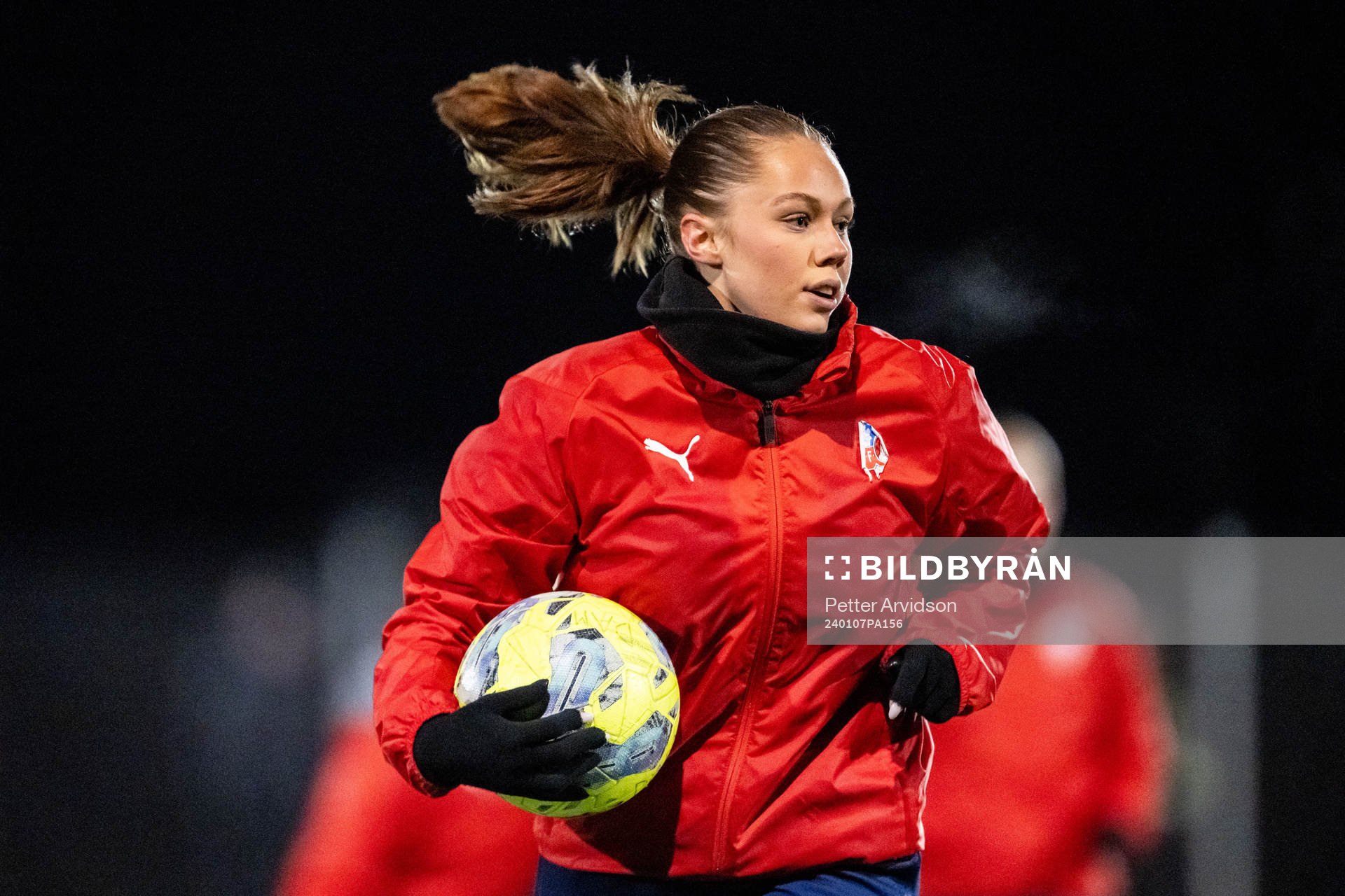 Rebecka Winroth under en gemensam fotbollsträning med Helsingborgs herr och damlag den 7 januari 2024 i Helsingborg. 