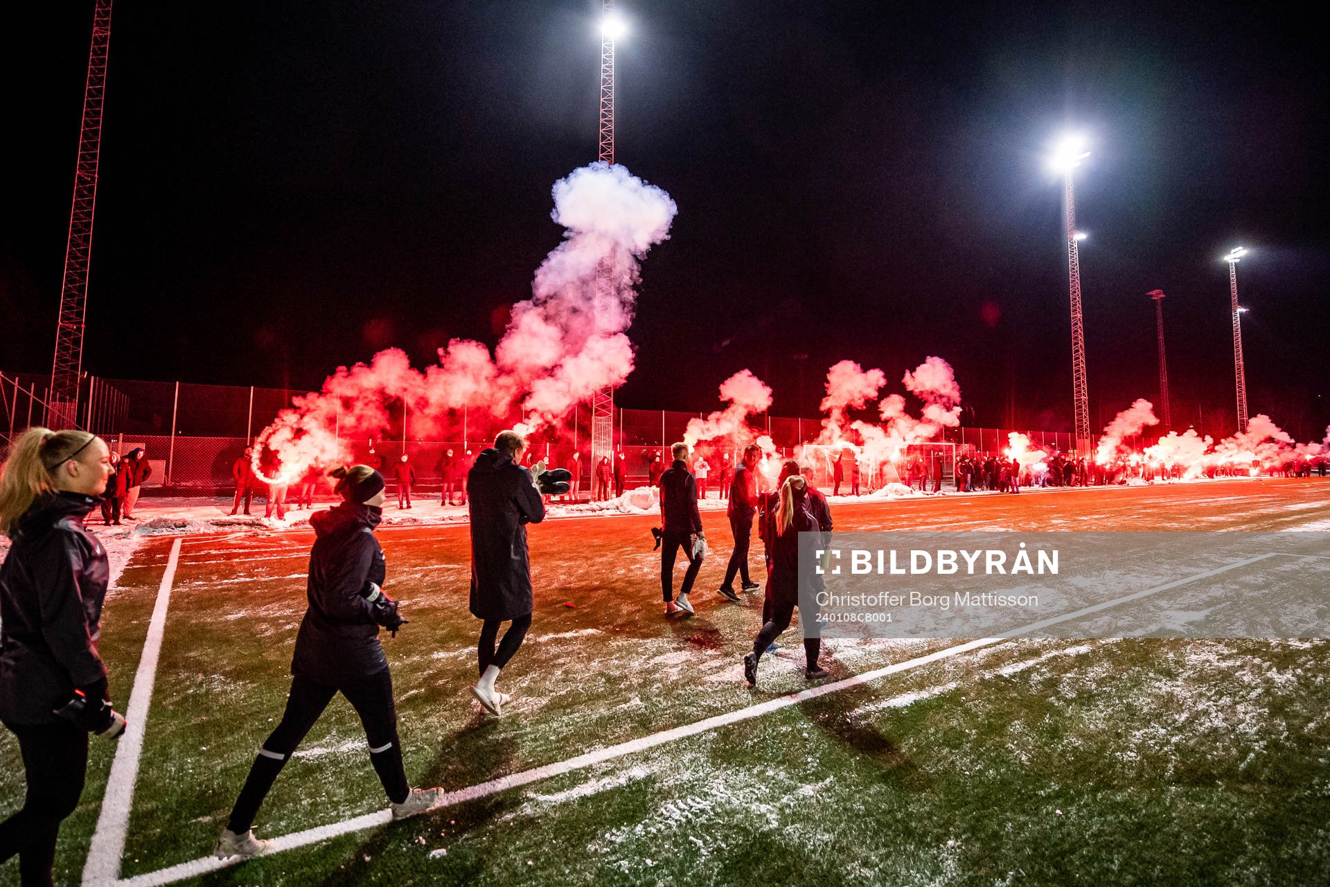 Landskronas spelare gör entré till en gemensam