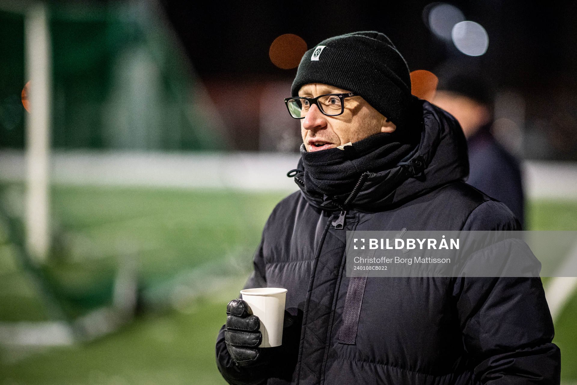 Sportchef Billy Magnusson under en gemensam fotbollsträning med Landskronas herr- och damlag den 8 januari 2024 i Landskrona.