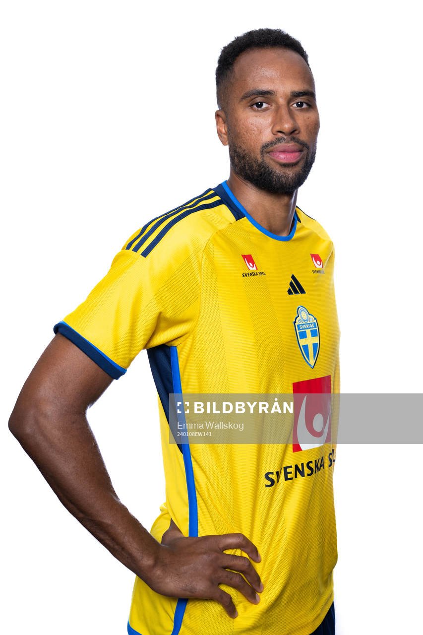 Isaac Kiese Thelin of the Swedish men's football national