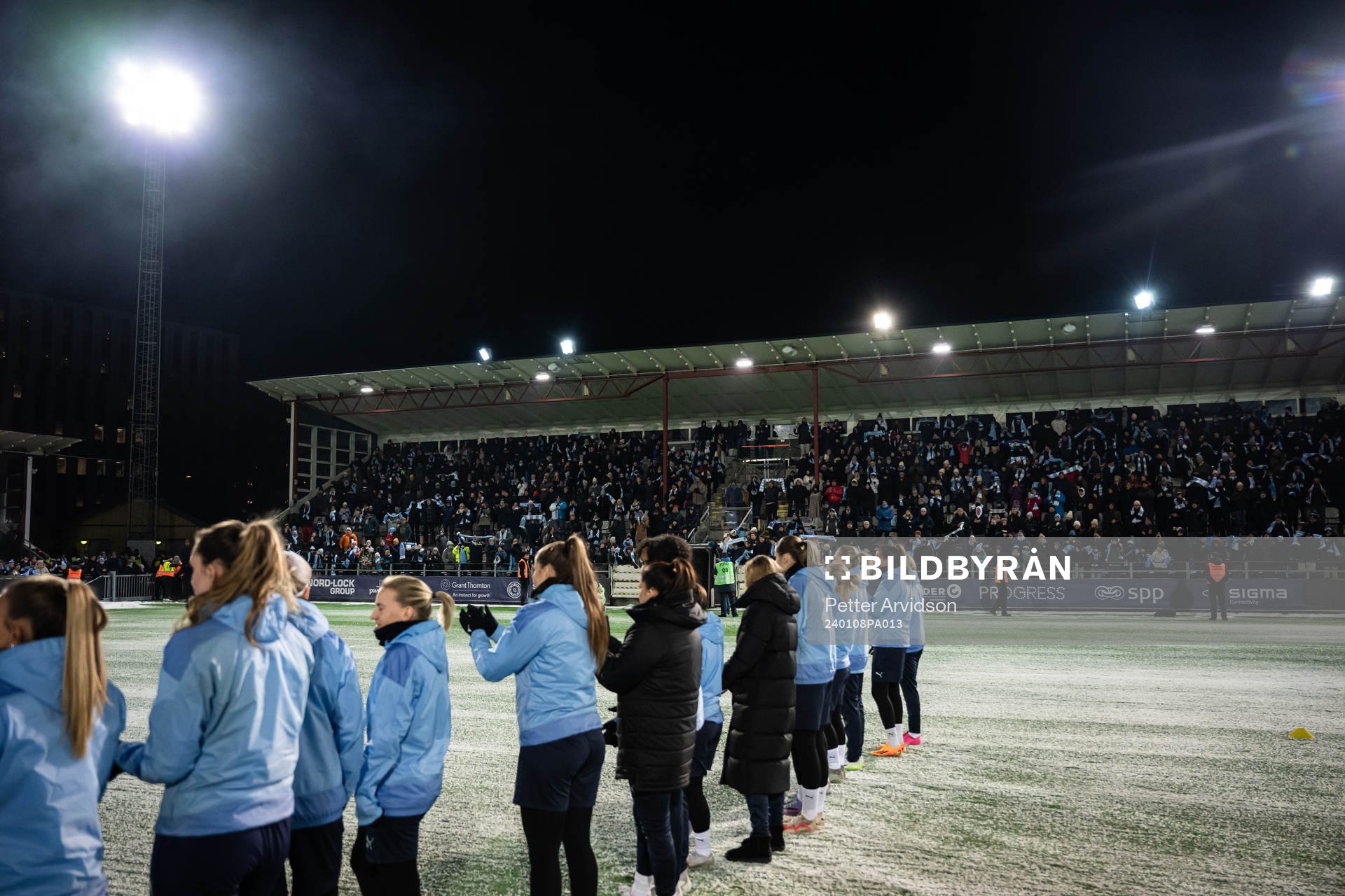 Supportar på läktaren