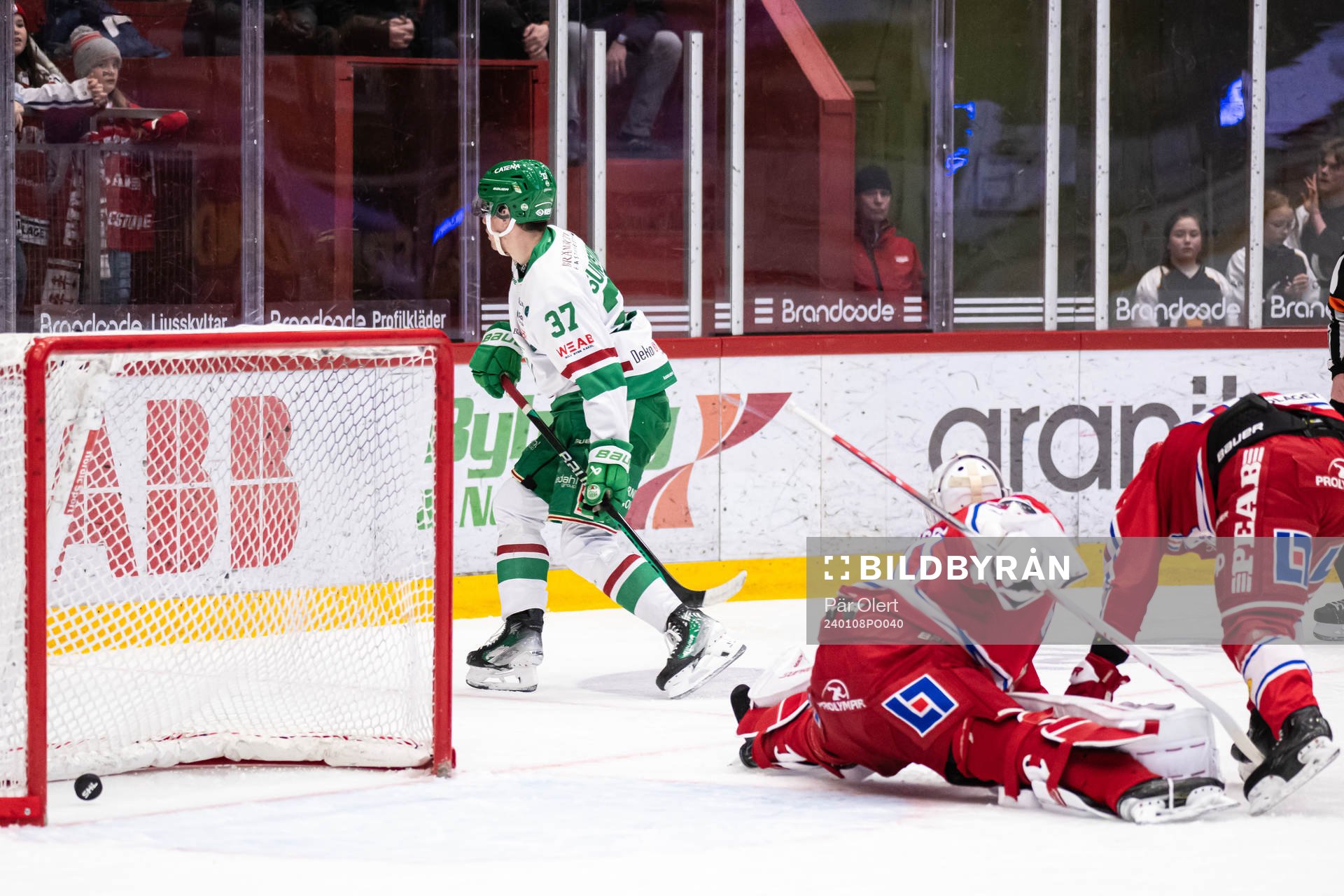 Rögles Albin Sundsvik gör 1-2