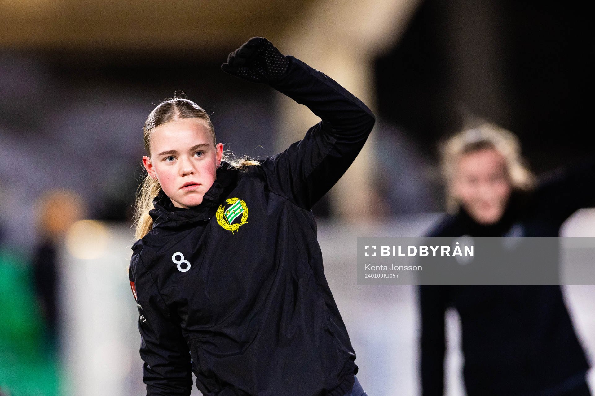 Ida Gagnfors under en gemensam fotbollsträning med Hammarbys herr- och damlag den 9 januari 2024 i Stockholm. 