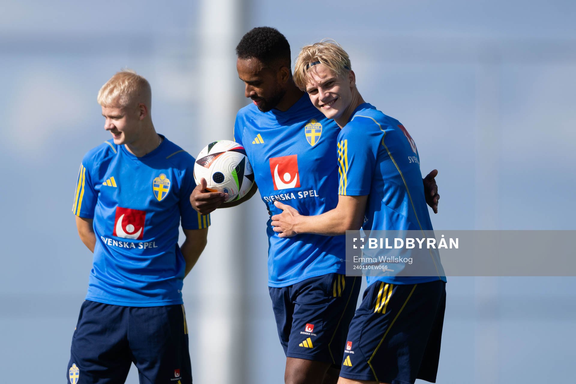 Isaac Kiese Thelin and Lucas Bergvall of the Swedish men's
