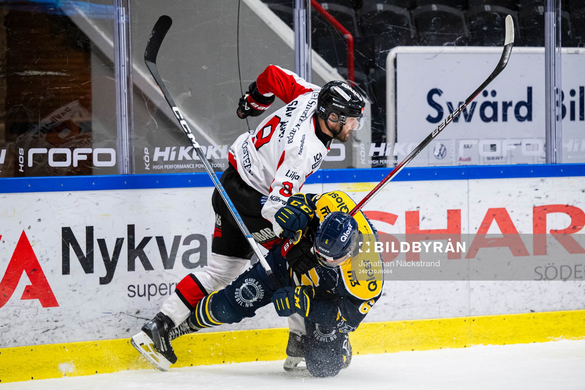 Nybros Eero Savilahti och Södertäljes Olli Vainio