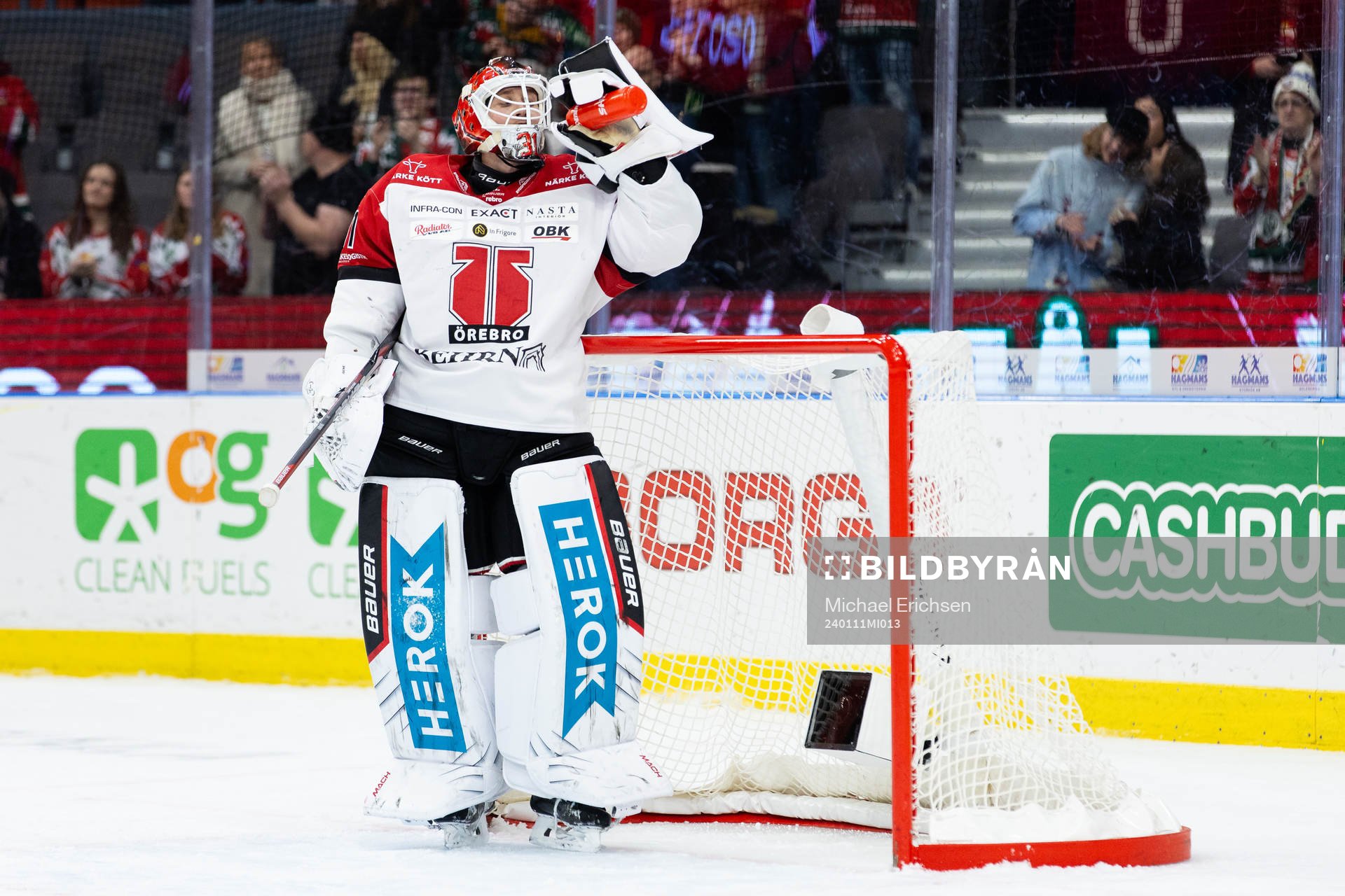 Örebros målvakt Jonas Arntzen deppar