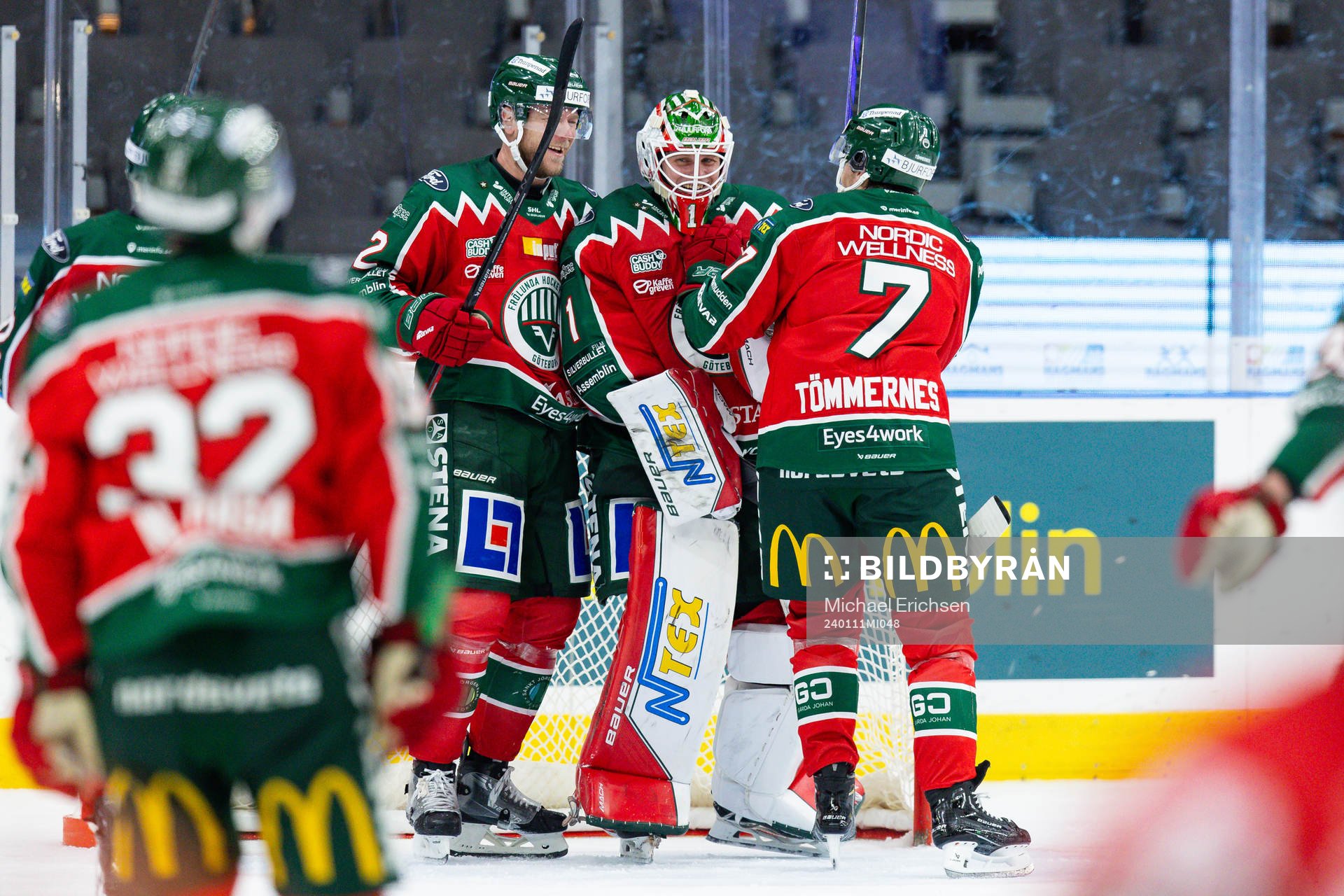 Frölundas Henrik Tömmernes, Christian Folin och målvakt