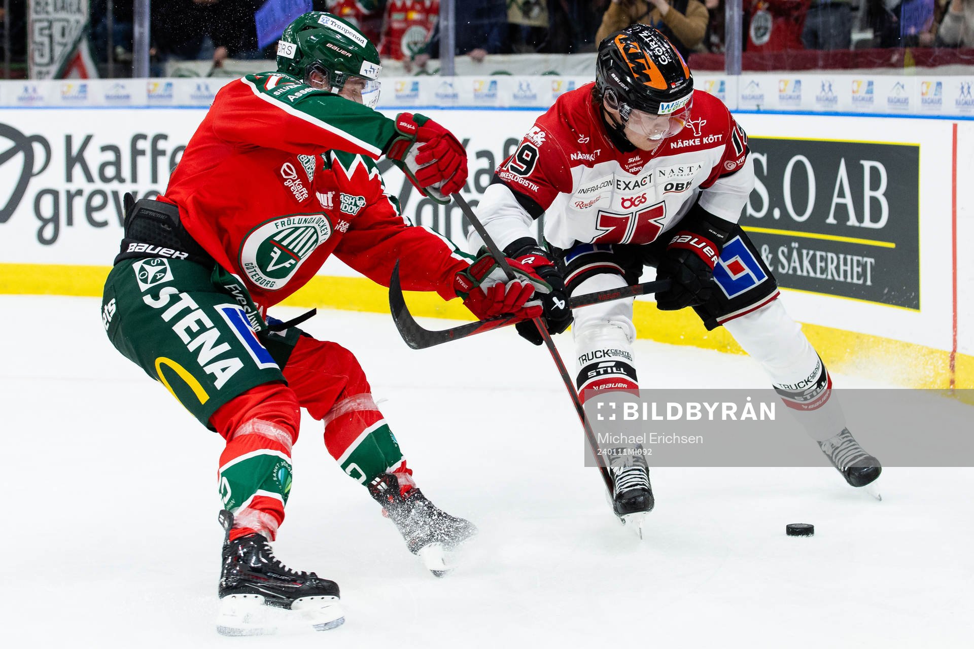 Frölundas Jere Innala och Örebros Axel Sundberg