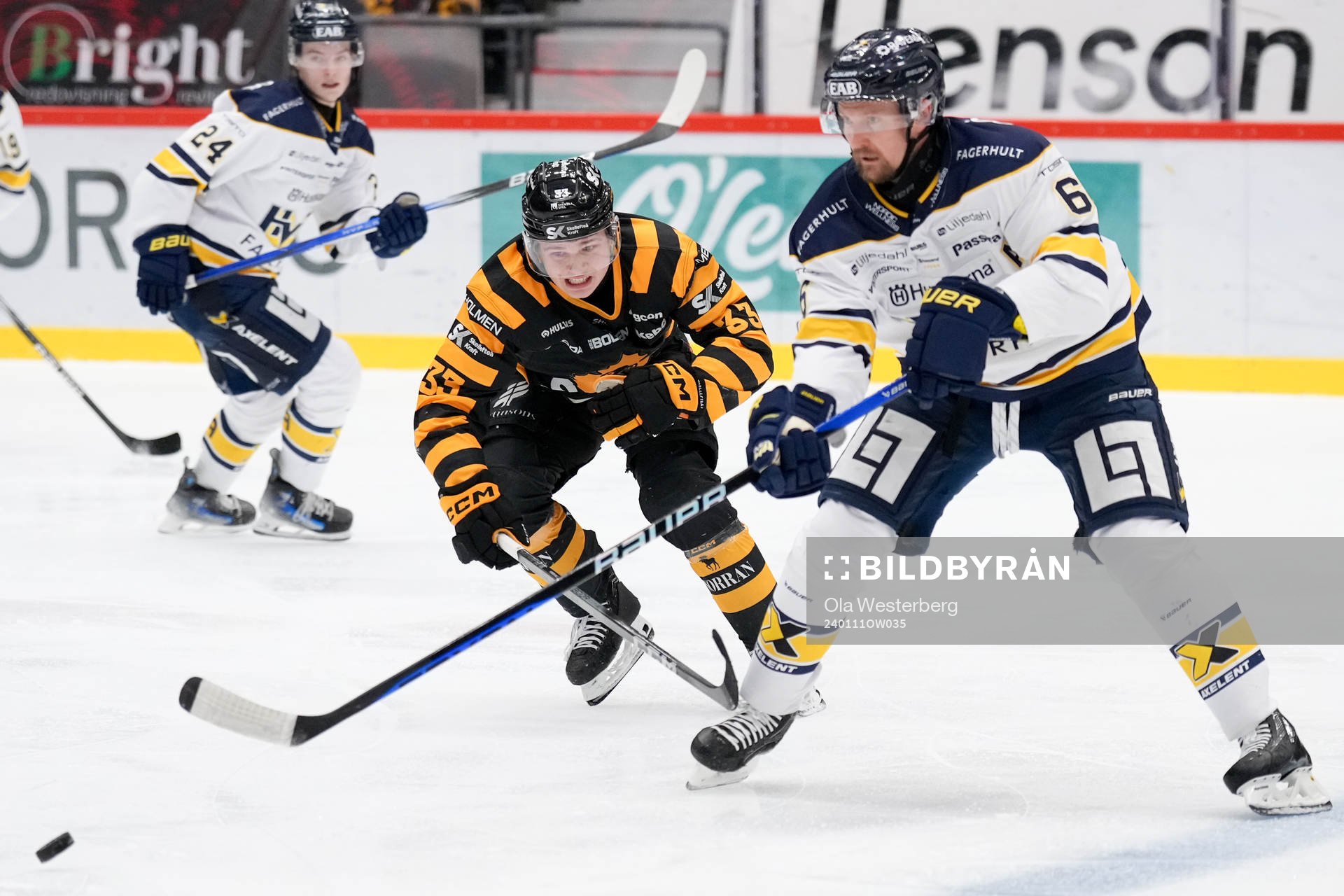 Skellefteås Zeb Forsfjäll och HV71s Anton Strålman