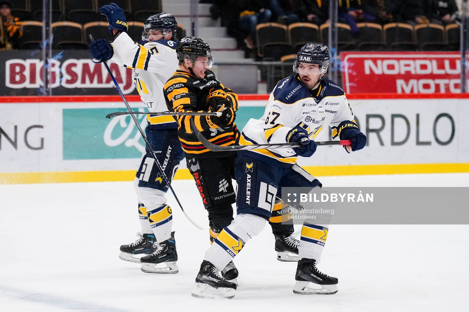 HV71s Radan Lenc och Oliwer Kaski