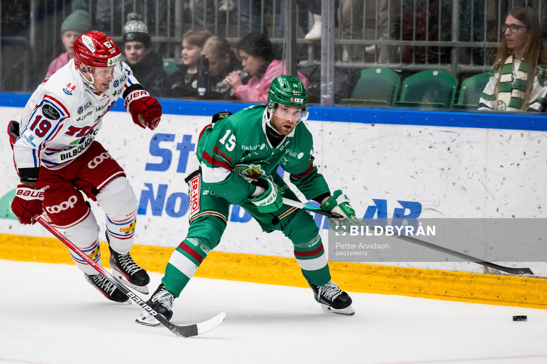 Timrås Erik Andersson och Rögles Simon Ryfors