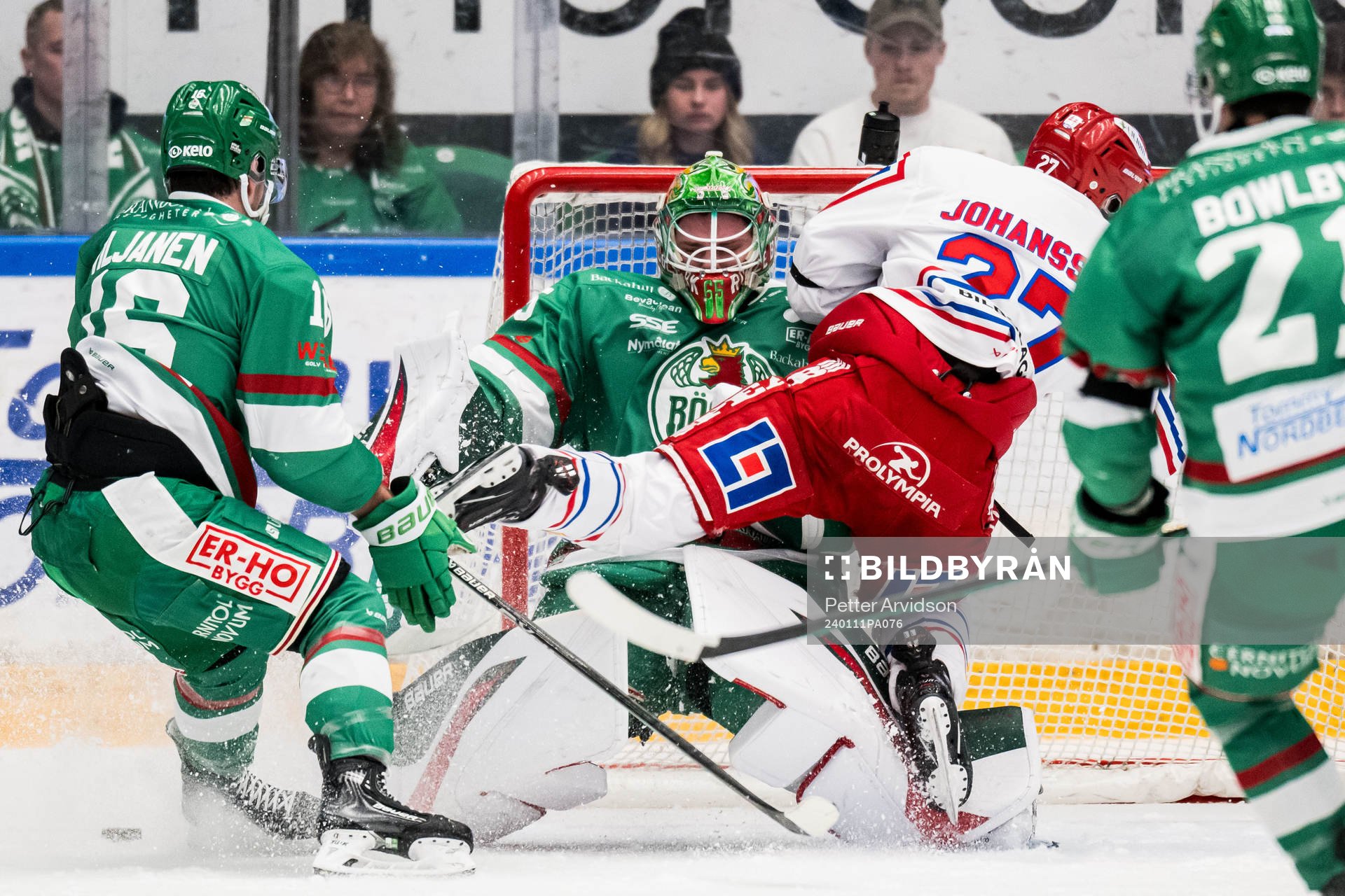 Rögles målvakt Christoffer Rifalk och Timrås Oliver