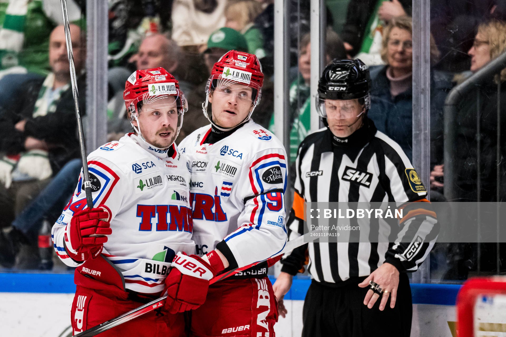 Timrås Jonathan Dahlén och Sebastian Hartmann jublar