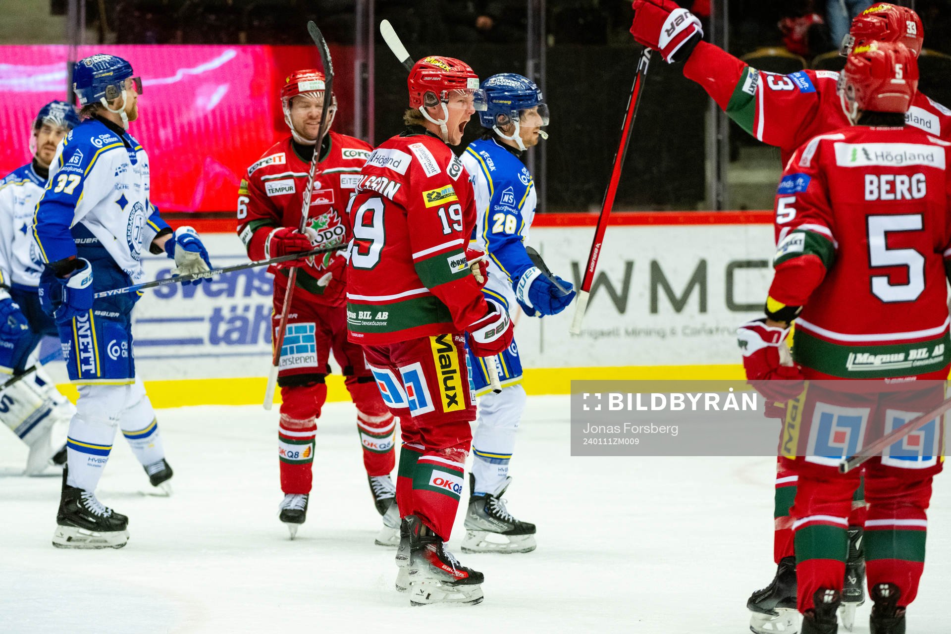 MoDos Erik Karlsson jublar