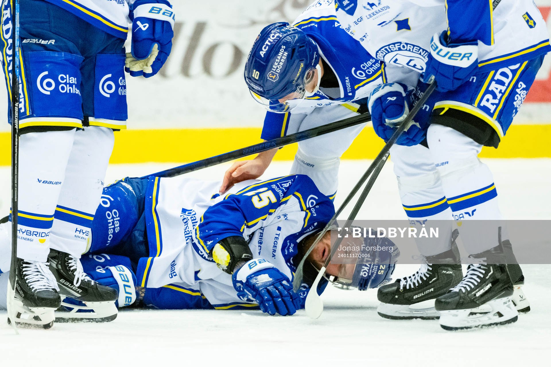 Leksands Lucas Elvenes har ont