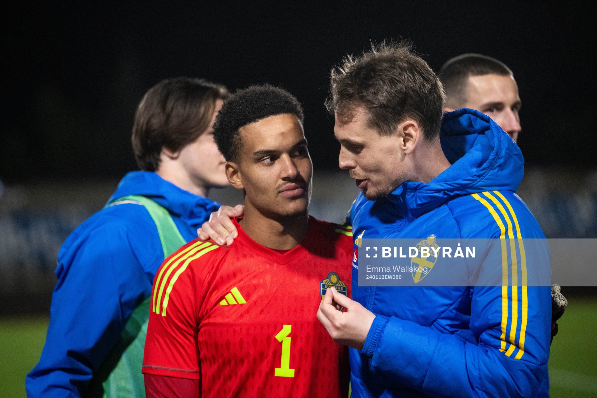 Goalkeeper Oliver Dovin and Interim coach Daniel