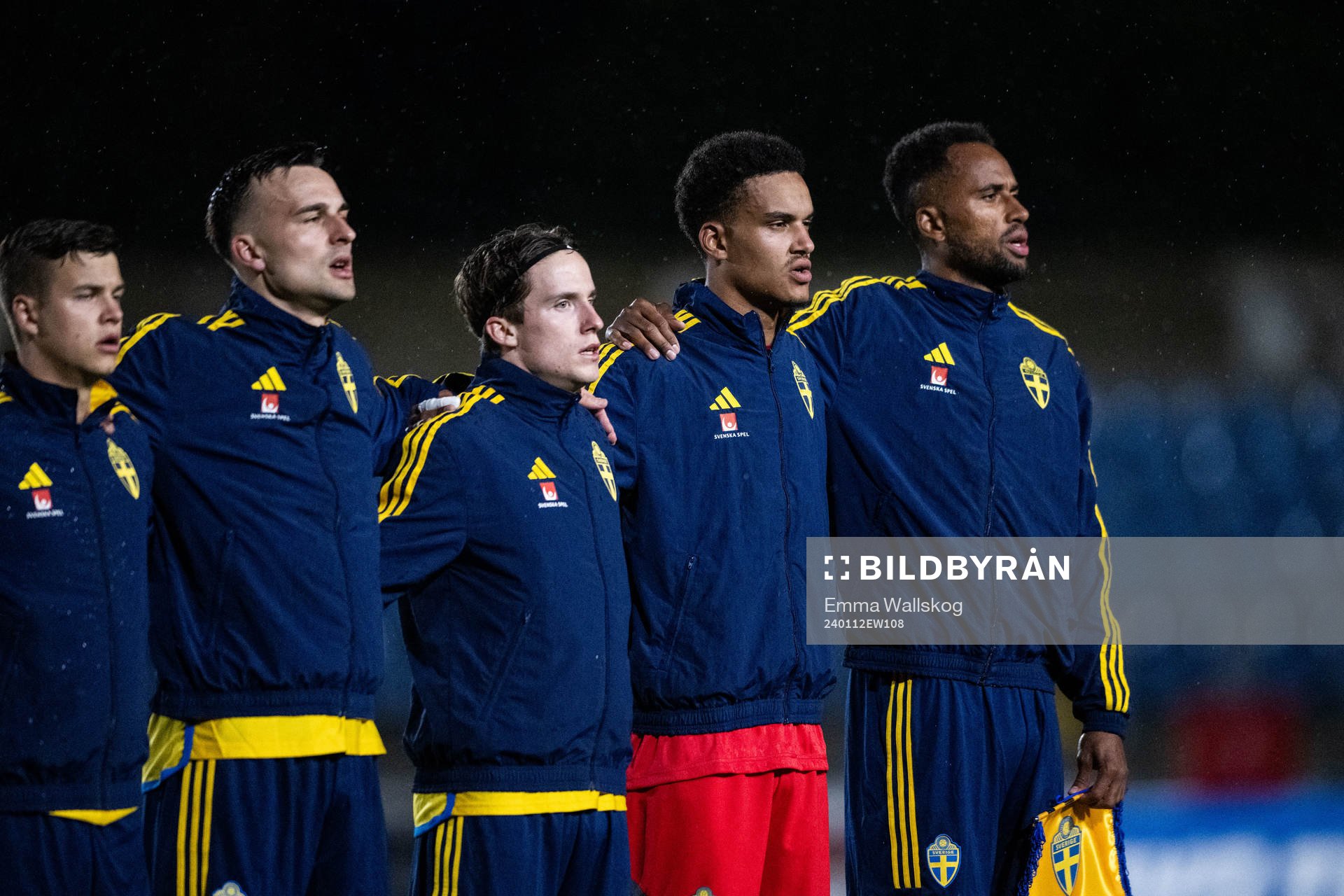 Henrik Castegren, Johan Karlsson, goalkeeper Oliver Dovin
