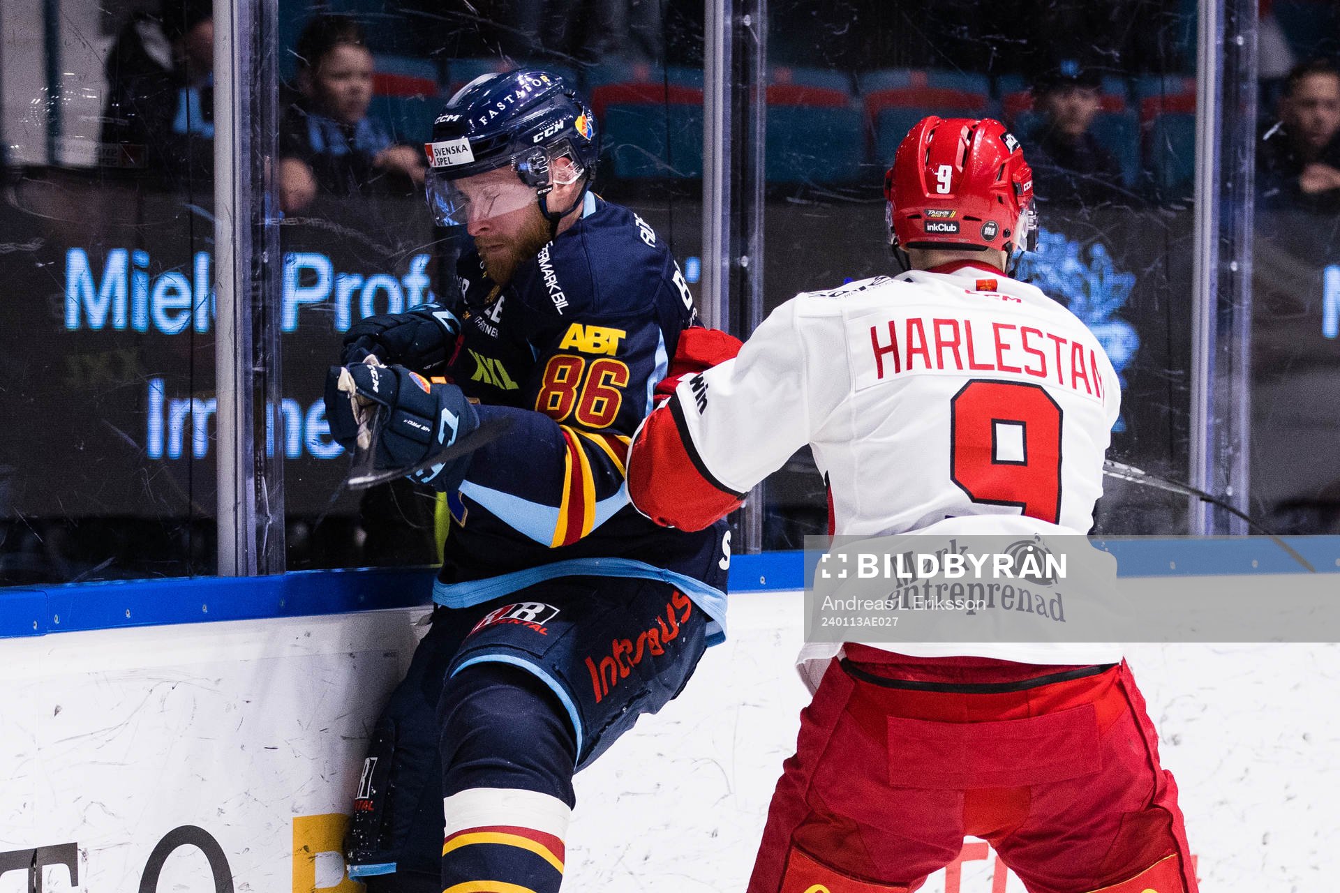Djurgårdens Linus Klasen och Almtunas Hampus Harlestam