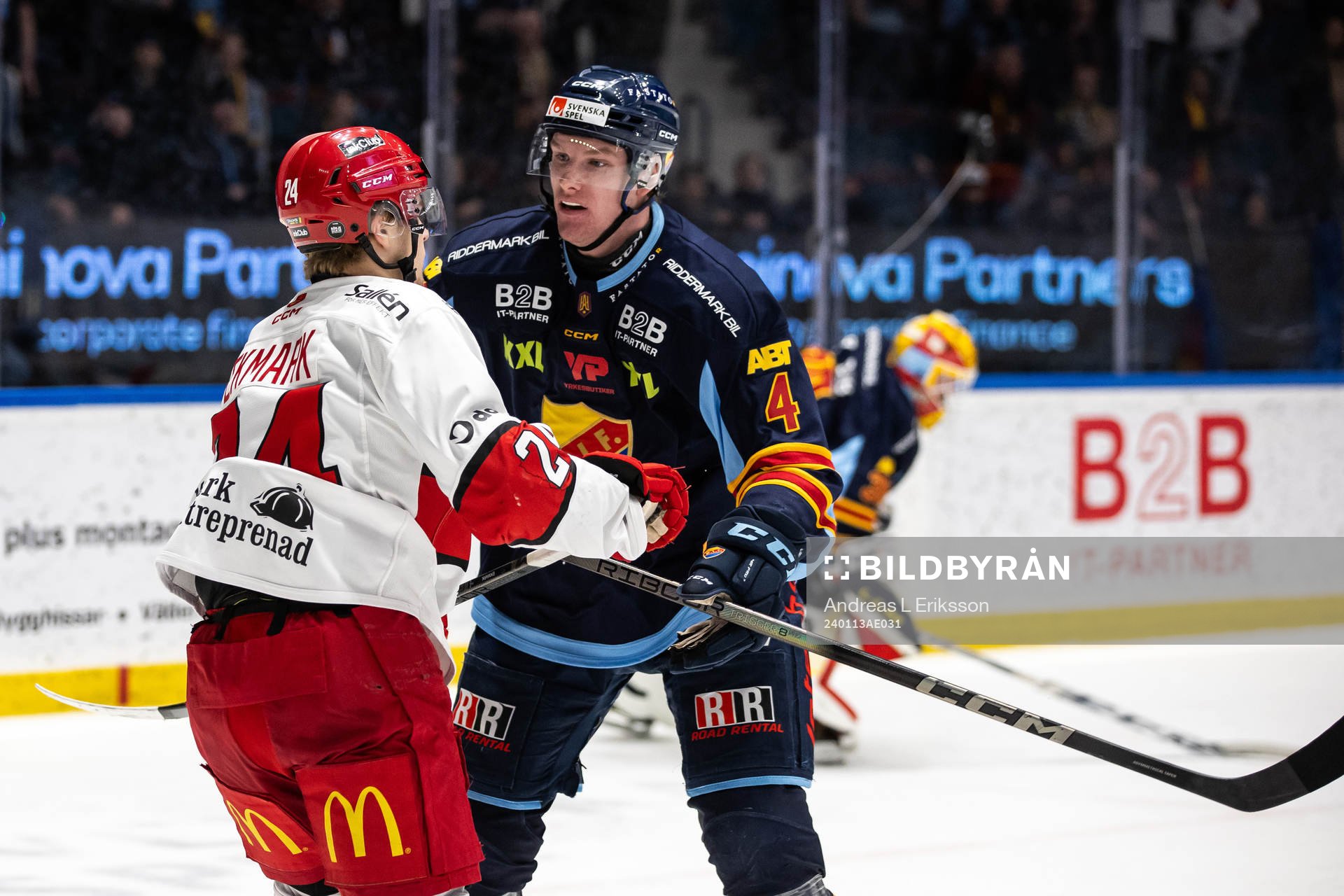 Almtunas Elliot Ekmark och Djurgårdens Edvin Hammarlund