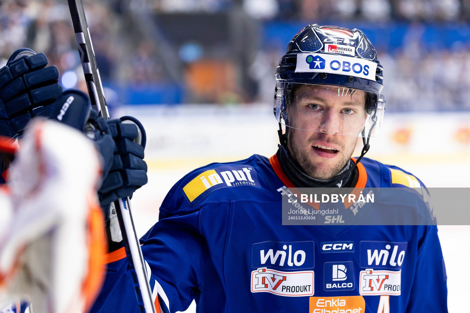 Växjös Robert Rosén jublar