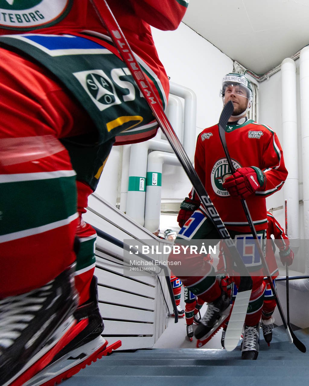 Frölundas Christian Folin innan ishockeymatchen i SHL
