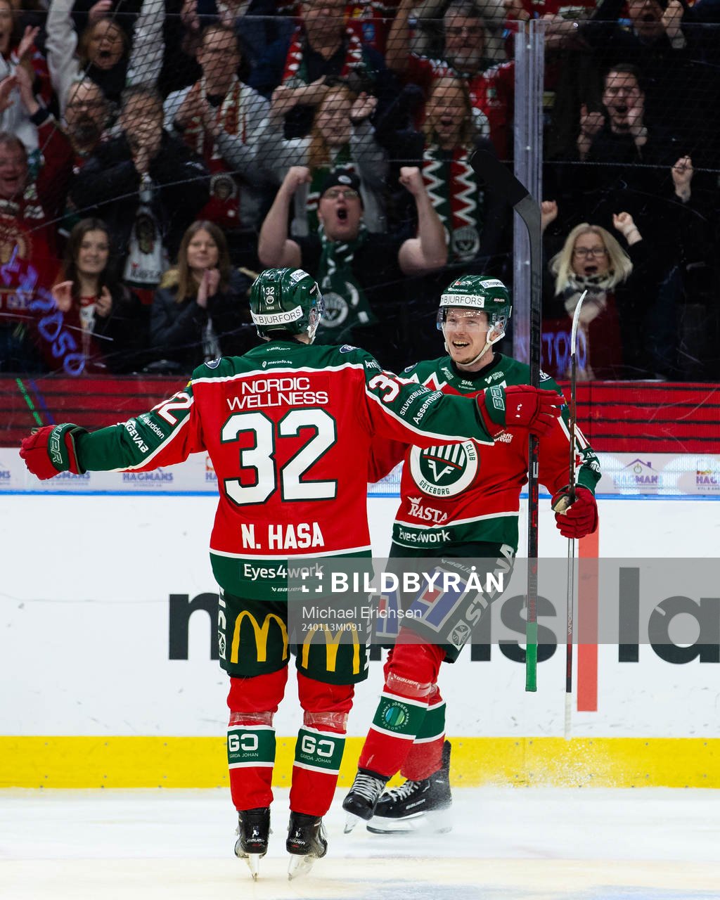 Frölundas Linus Öberg jublar