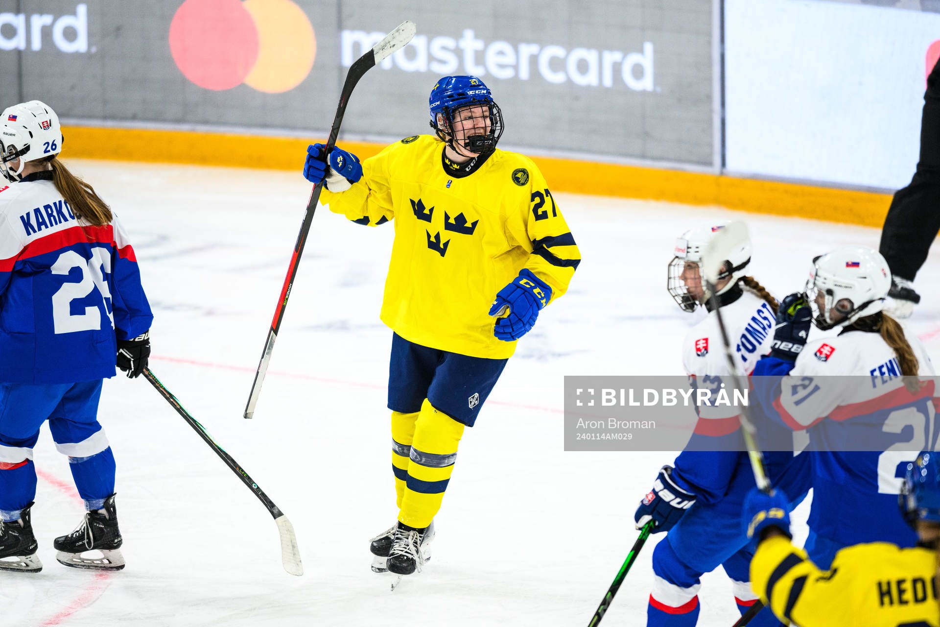 Anna Brenkle of Sweden celebrates