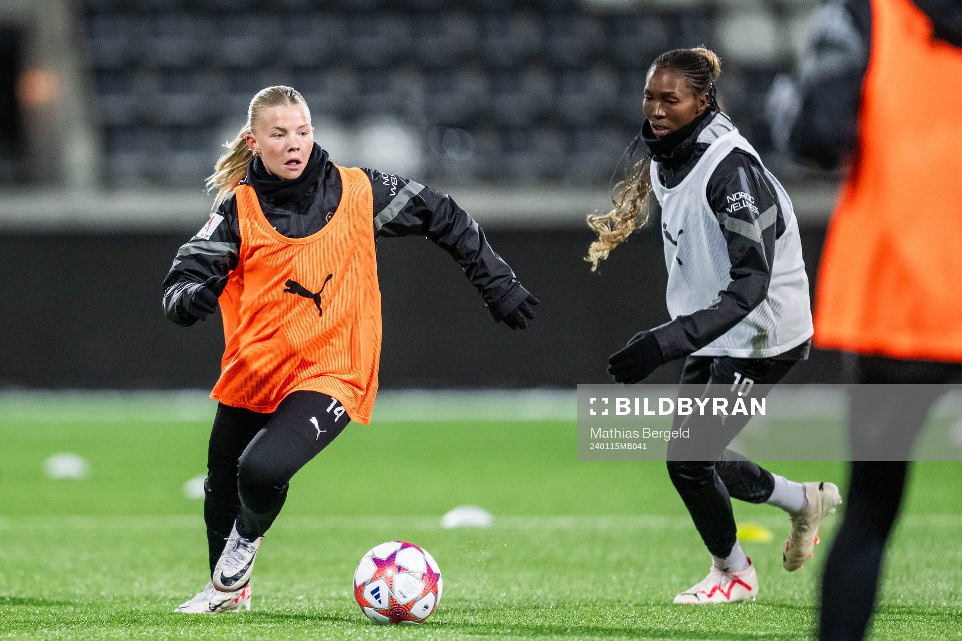 Matilda Nildén och Aisha Masaka