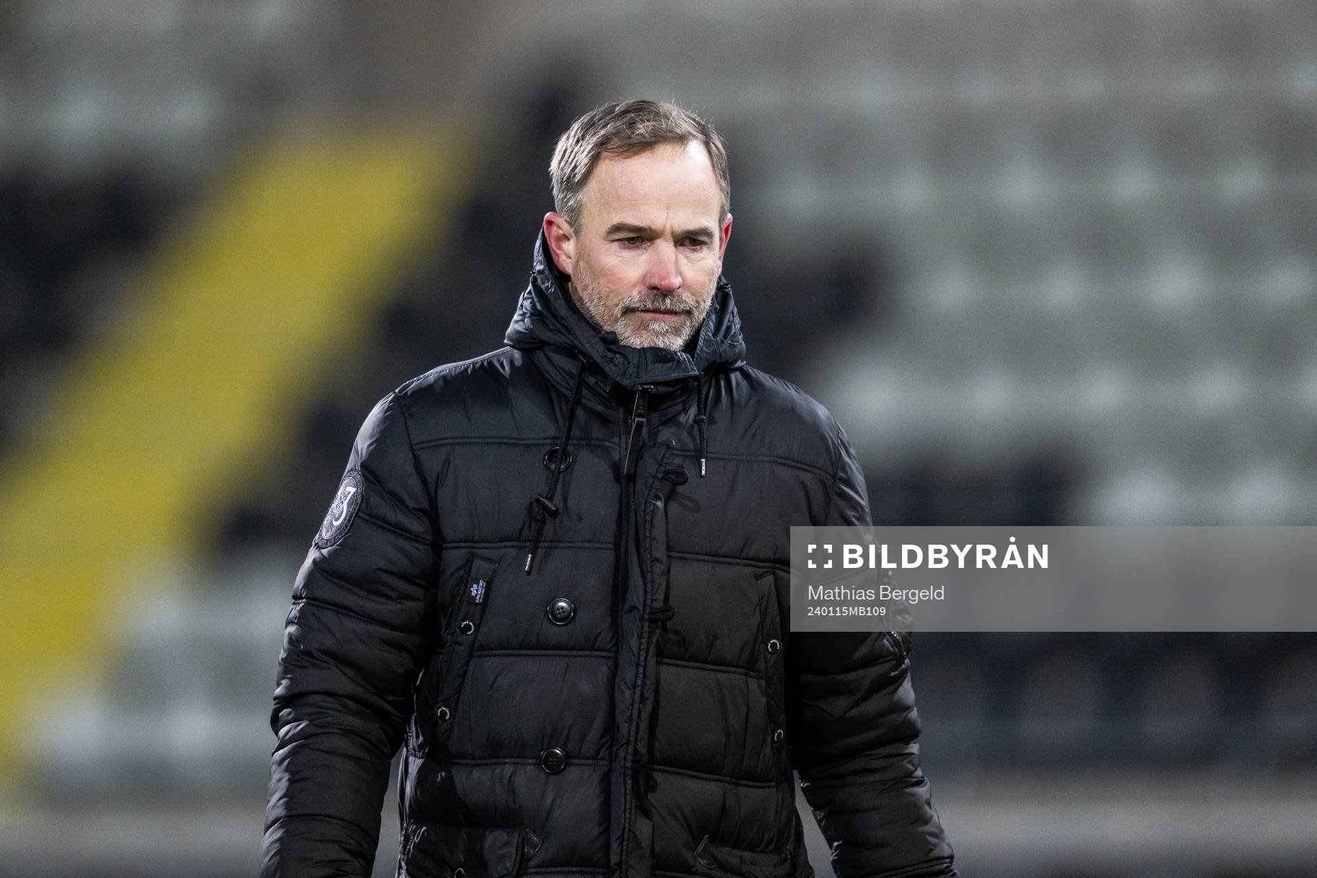 Fotbollsansvarig dam elit Christian Lundström under en gemensam fotbollsträning med Häckens dam- och herrlag den 15 januari 2024 i Göteborg. 