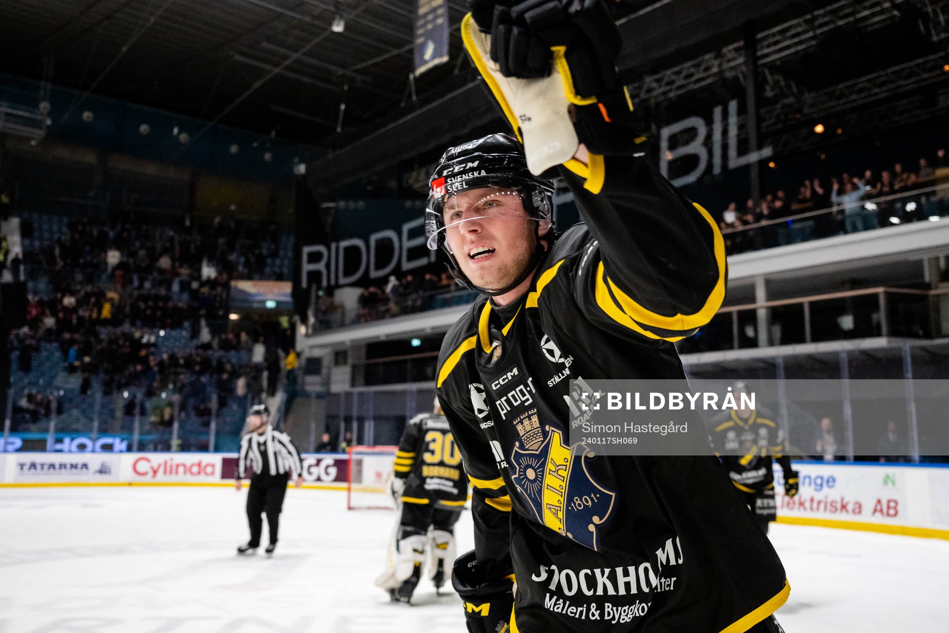 AIKs Alfred Barklund jublar