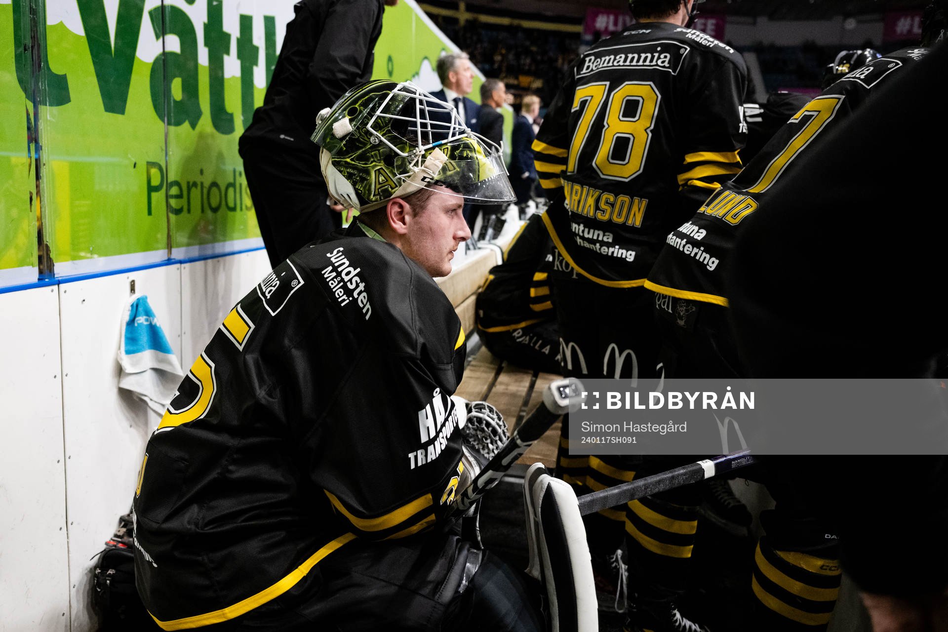 AIKs målvakt Antoine Bibeau har ont