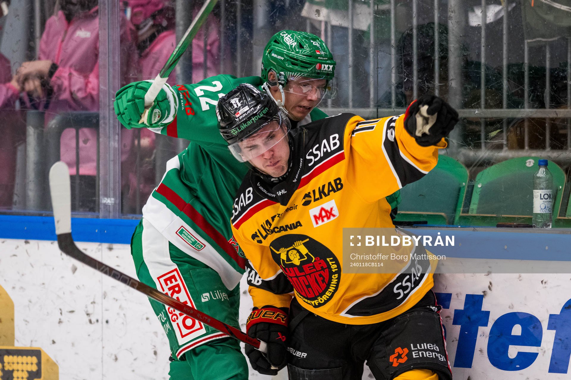 Rögles Samuel Jonsson och Luleås Nikola Pasic
