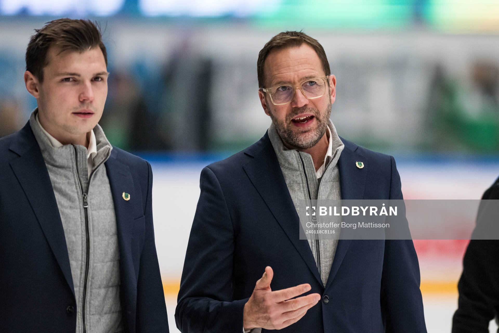 Rögles assisterande tränare Max Bohlin och tränare Roger