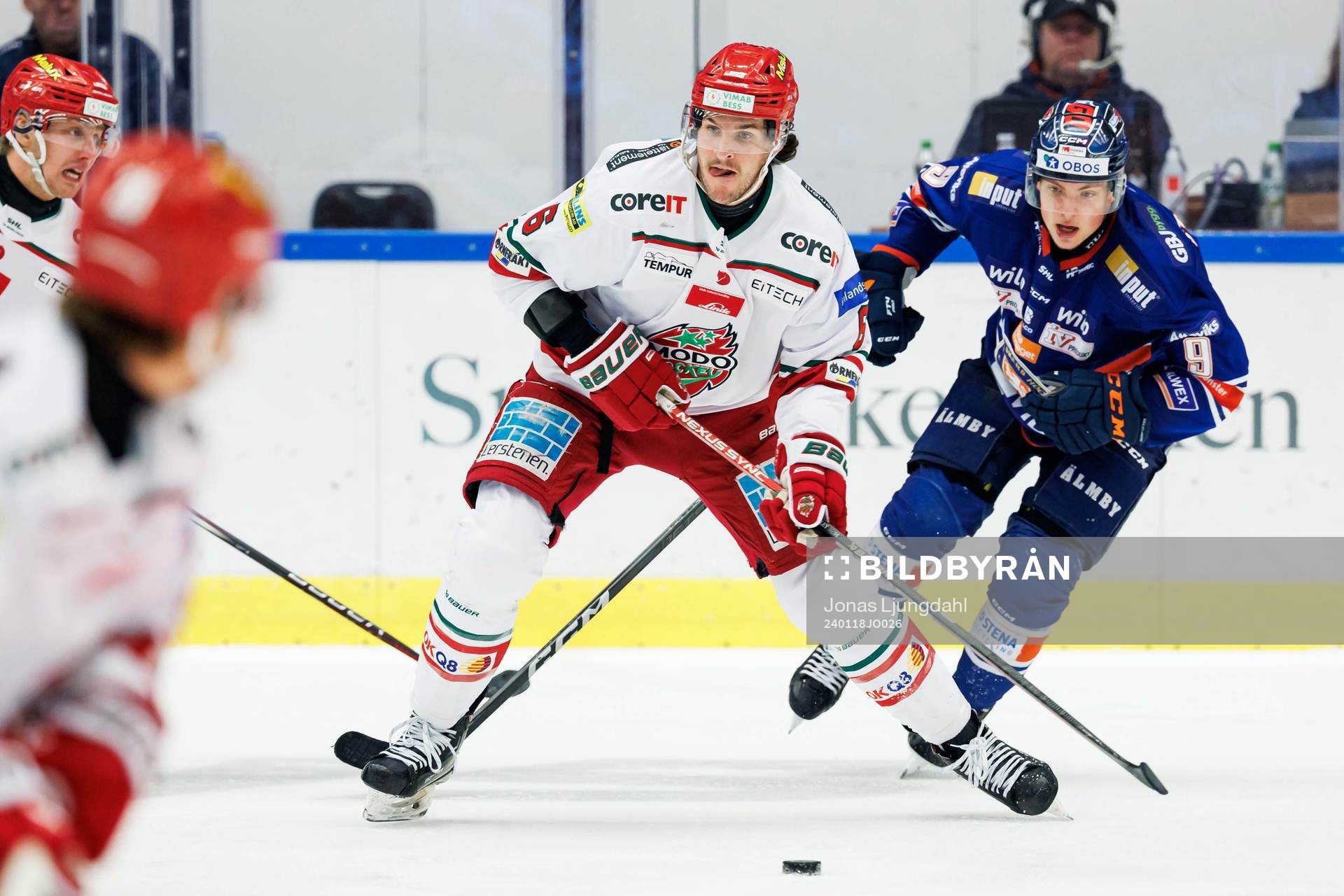 MoDos Daniel Brickley och Växjös Victor Stjernborg