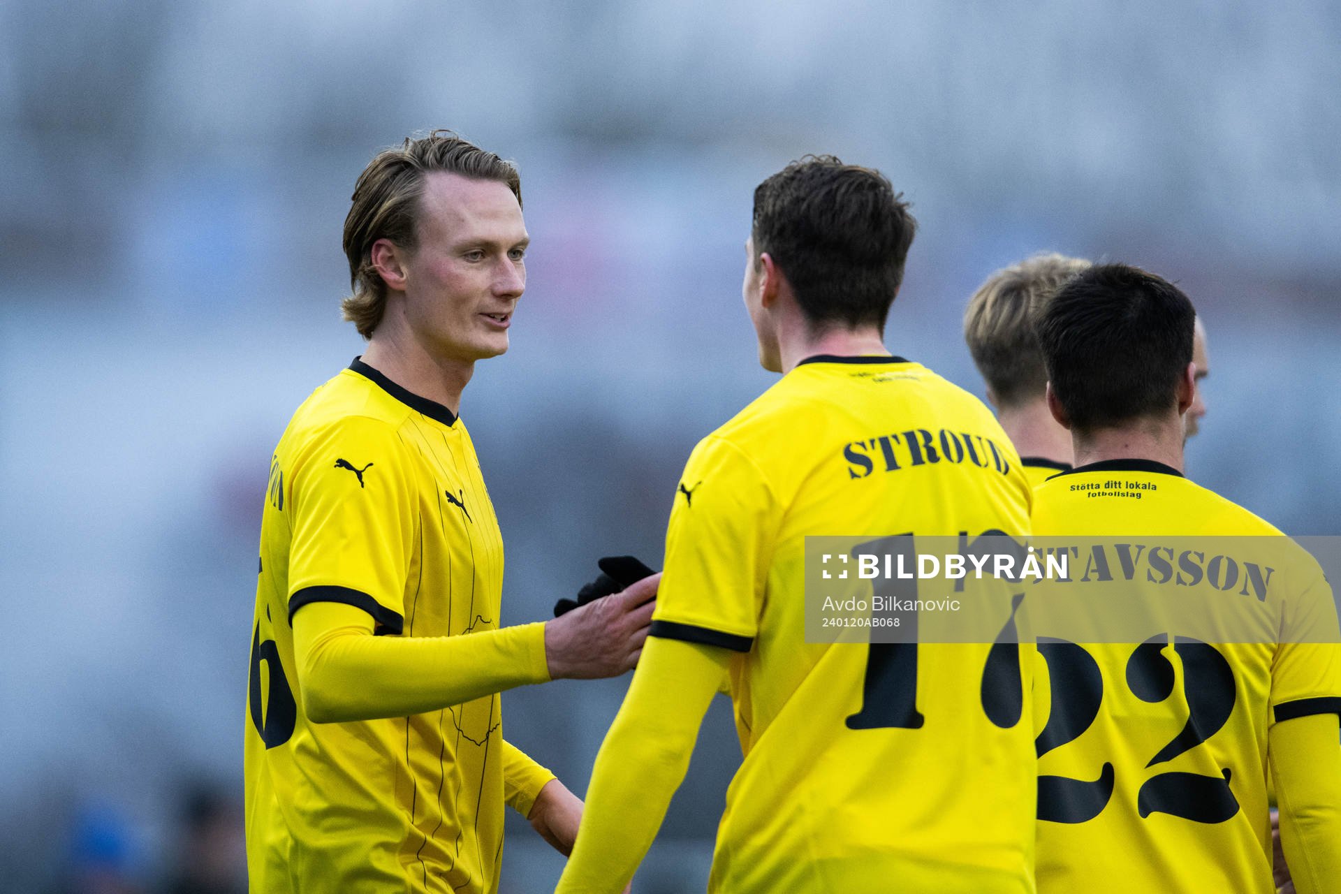 Mjällbys Alexander Johansson jublar under fotbollsmatchen i träningsmatchen mellan Landskrona BOIS och Mjällby den 20 januari 2024 i Landskrona.