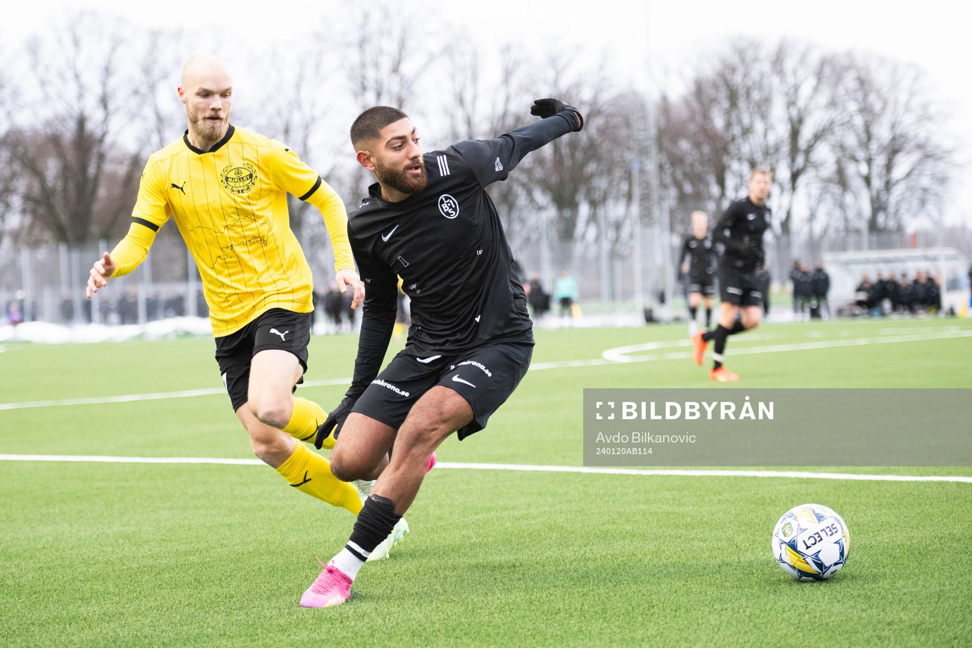 Landskronas Rassa Rahmani och Mjällbys Viktor Gustafson