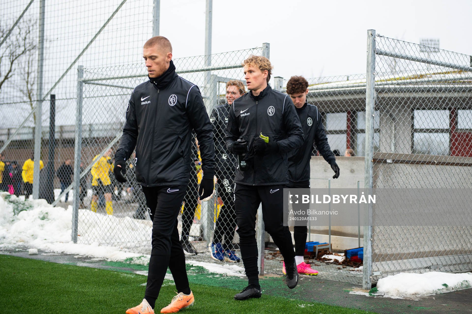 Landskronas spelare gör entré