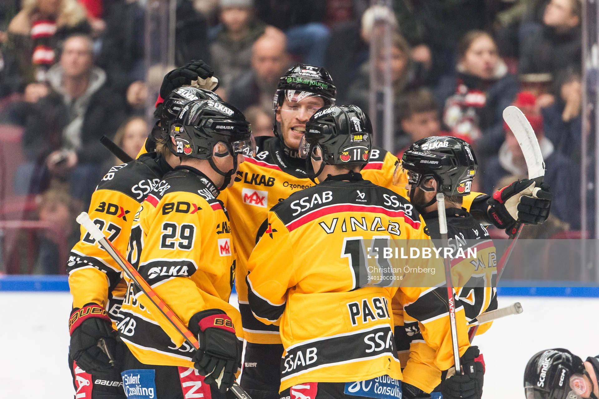 Luleås Oscar Eklind jublar