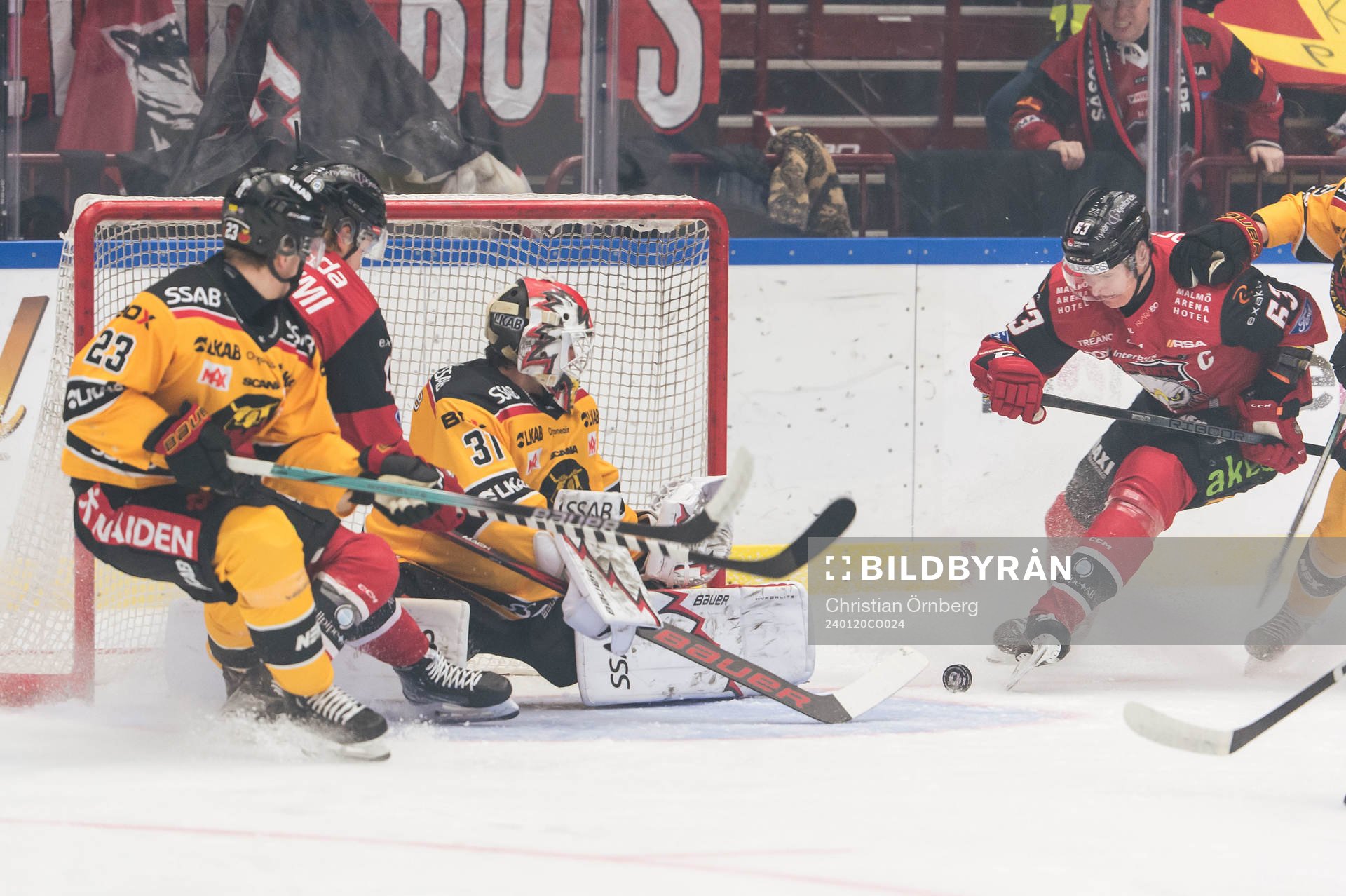 Malmö Redhawks Lauri Pajuniemi och Fredrik Händemark och