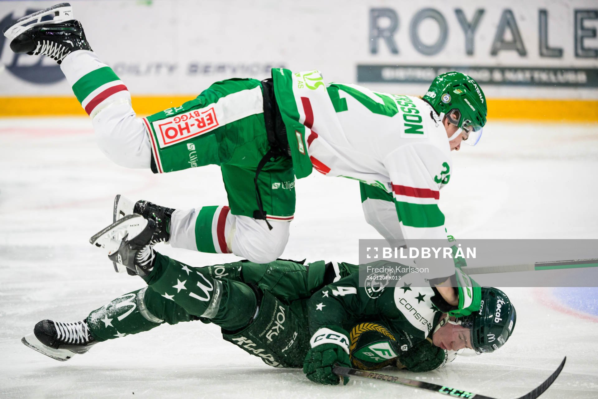 Rögles Oskar Pettersson och Färjestads Oscar Lawner