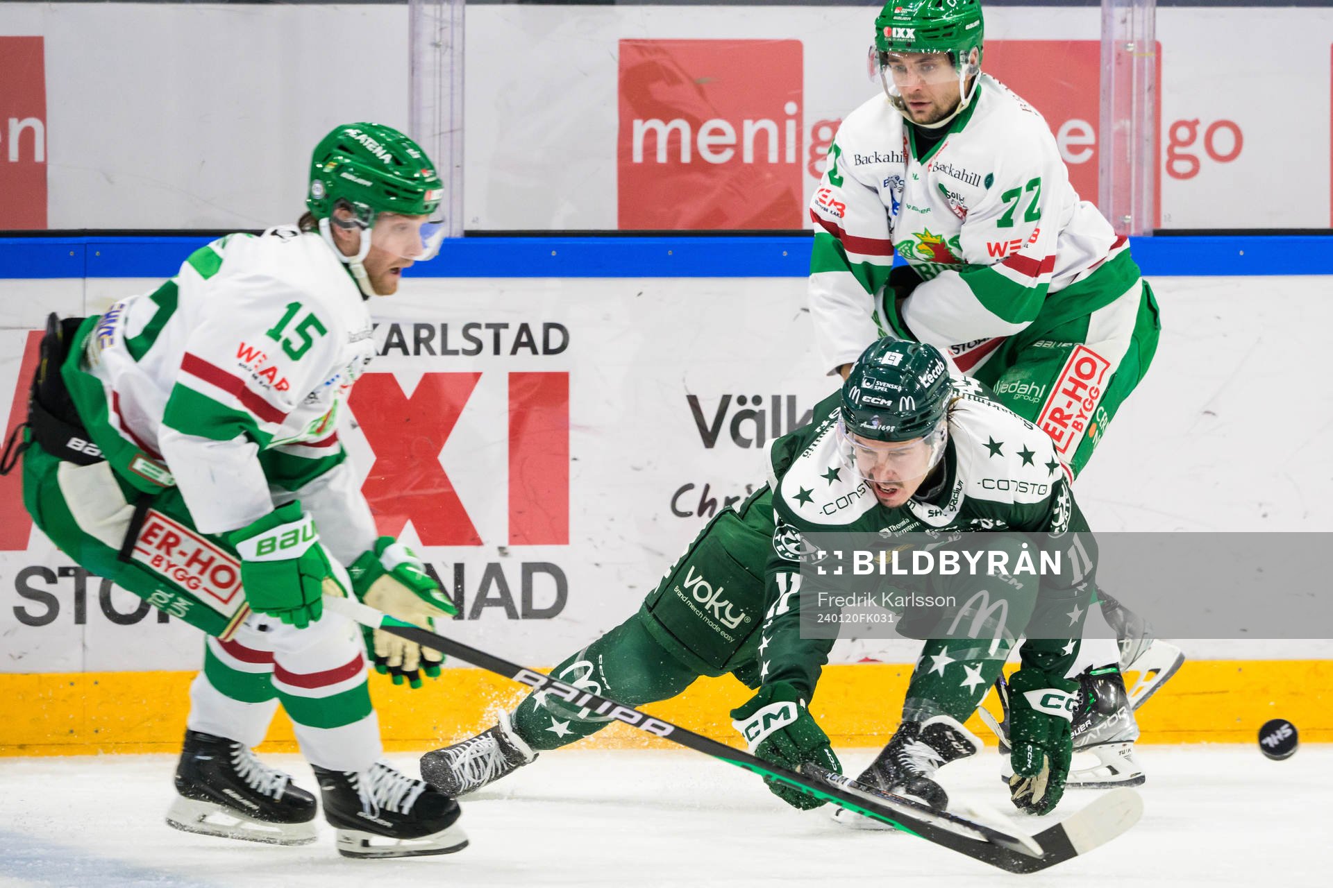 Färjestads Joakim Nygård  i en kamp mot Rögles Simon