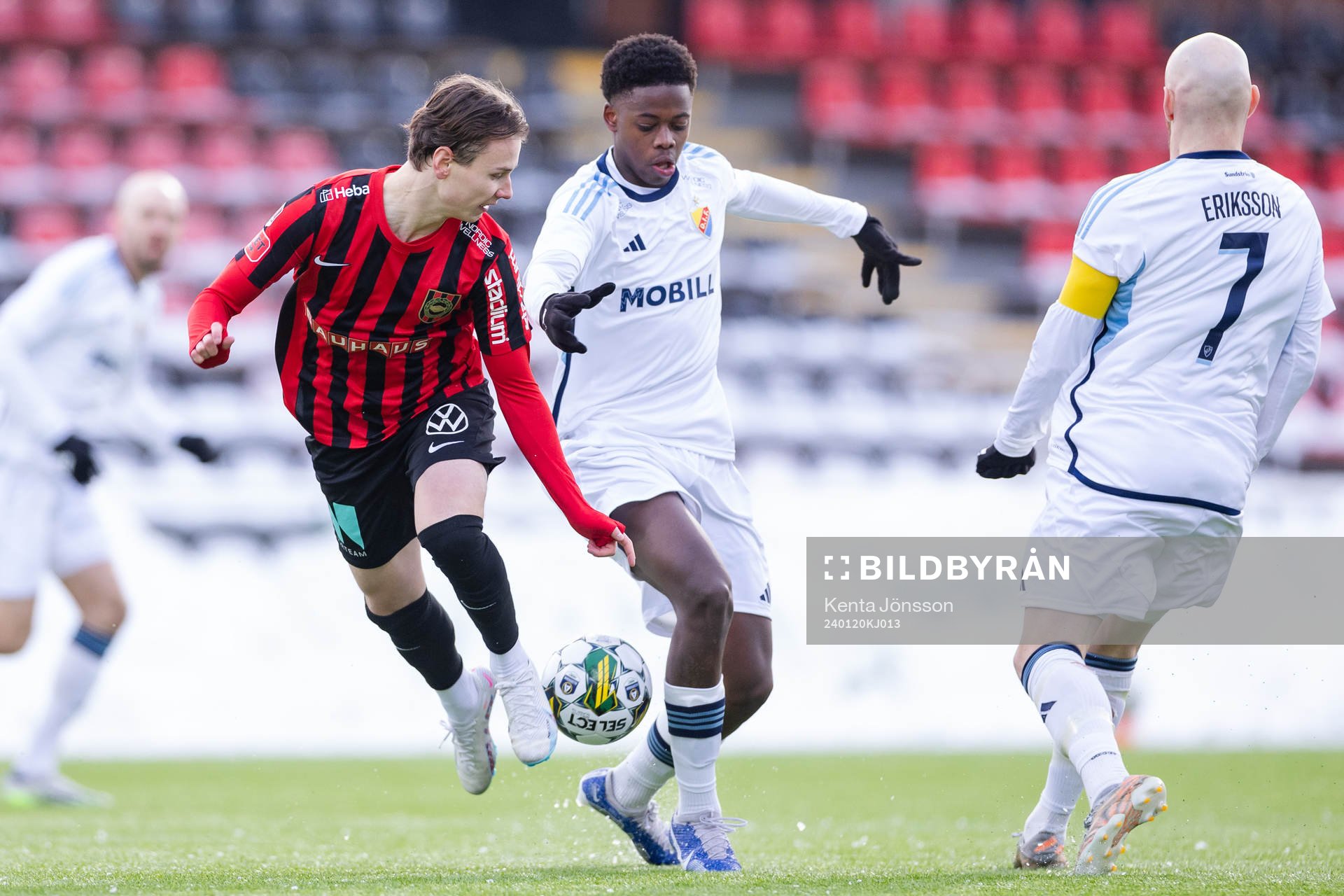 Brommapojkarnas Alex Timossi Andersson under en träningsmatch i fotboll mellan Brommapojkarna och Djurgården den 20 januari 2024 i Stockholm.