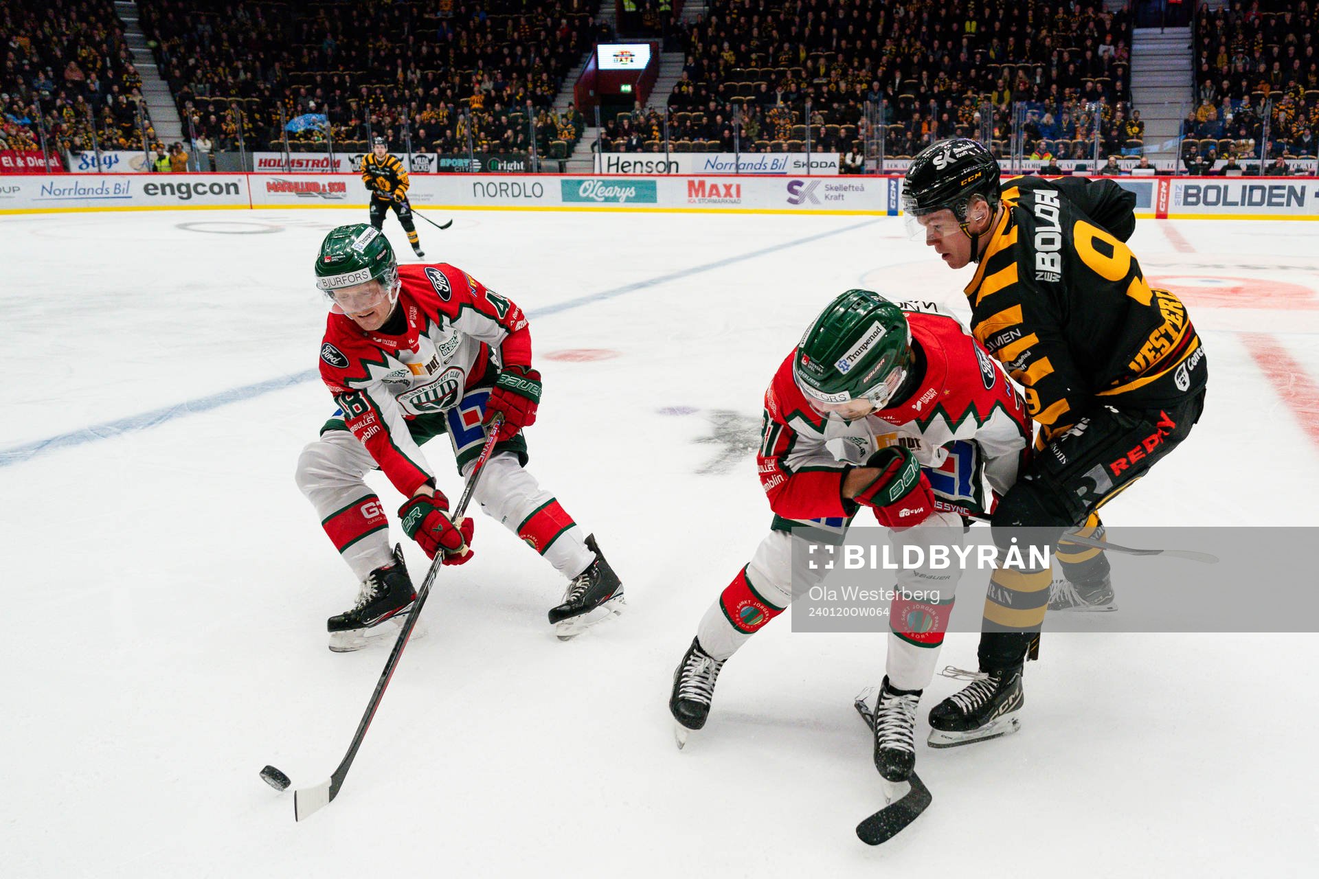 Frölundas Carl Klingberg och Skellefteås Lukas Vesterlund