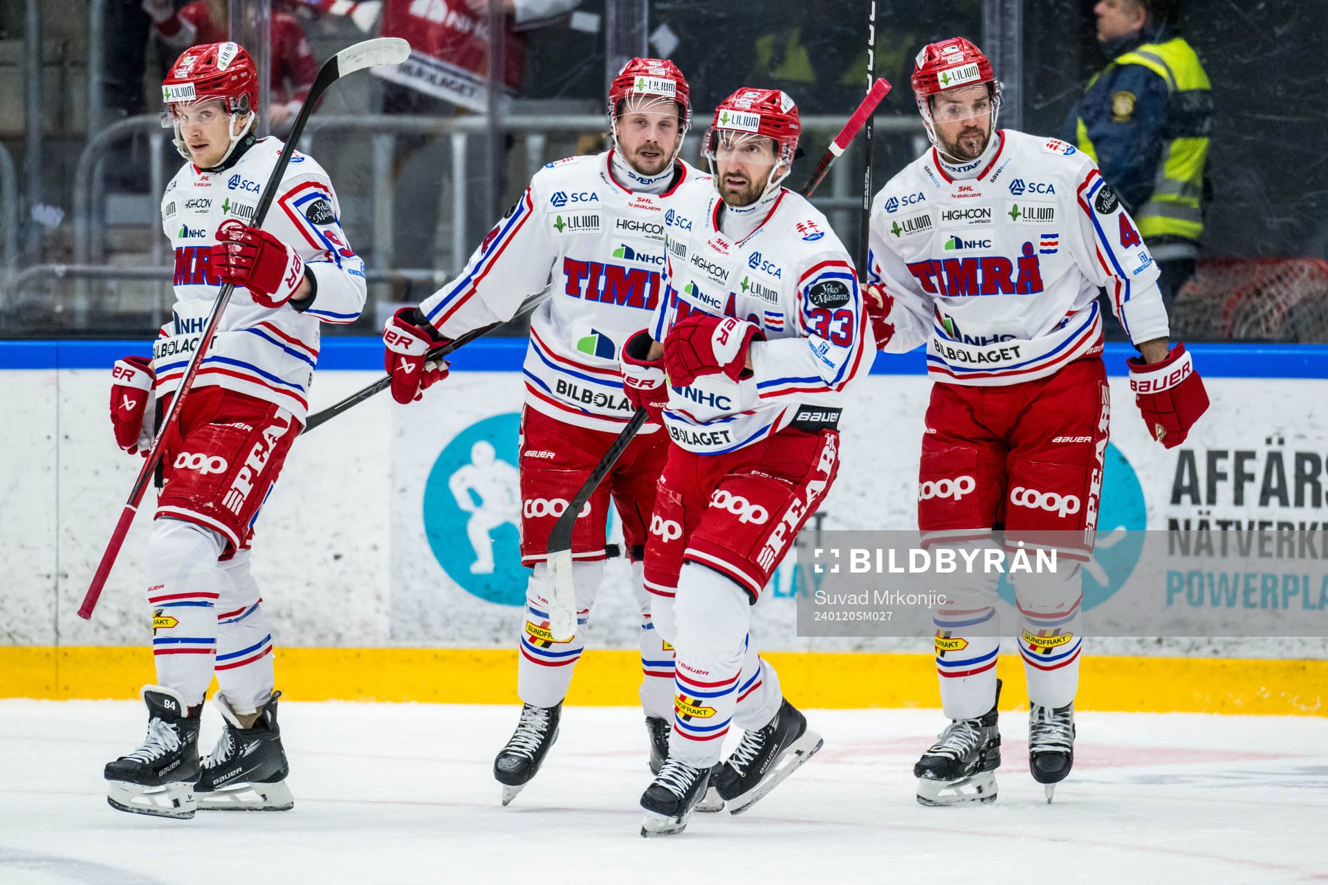 Timrås Albin Lundin jublar