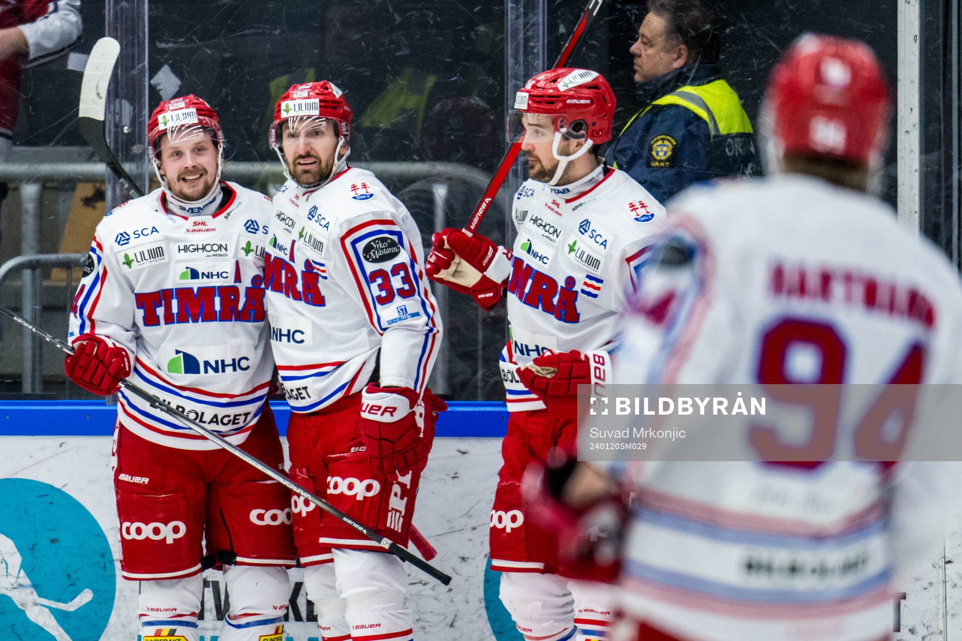 Timrås Albin Lundin jublar
